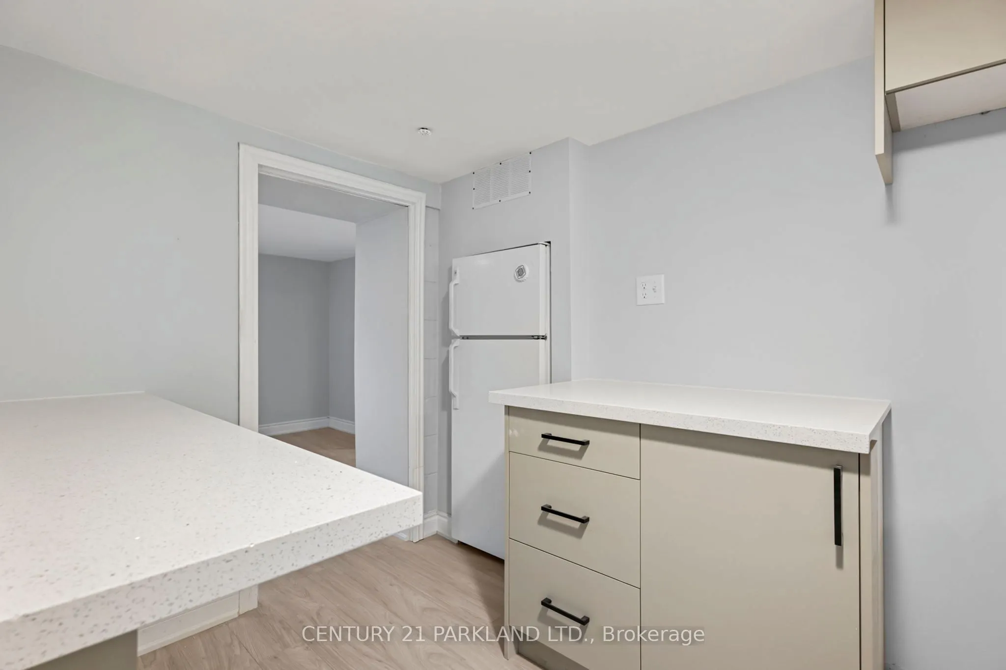 468 Oakwood Drive, #BASEMENT