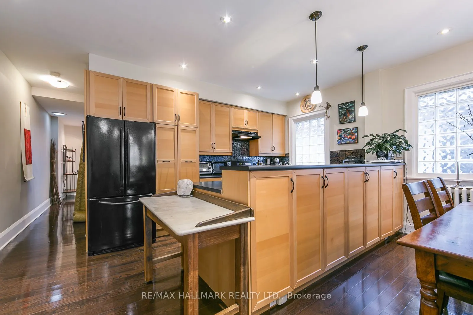 33 Wineva Avenue, #Upper