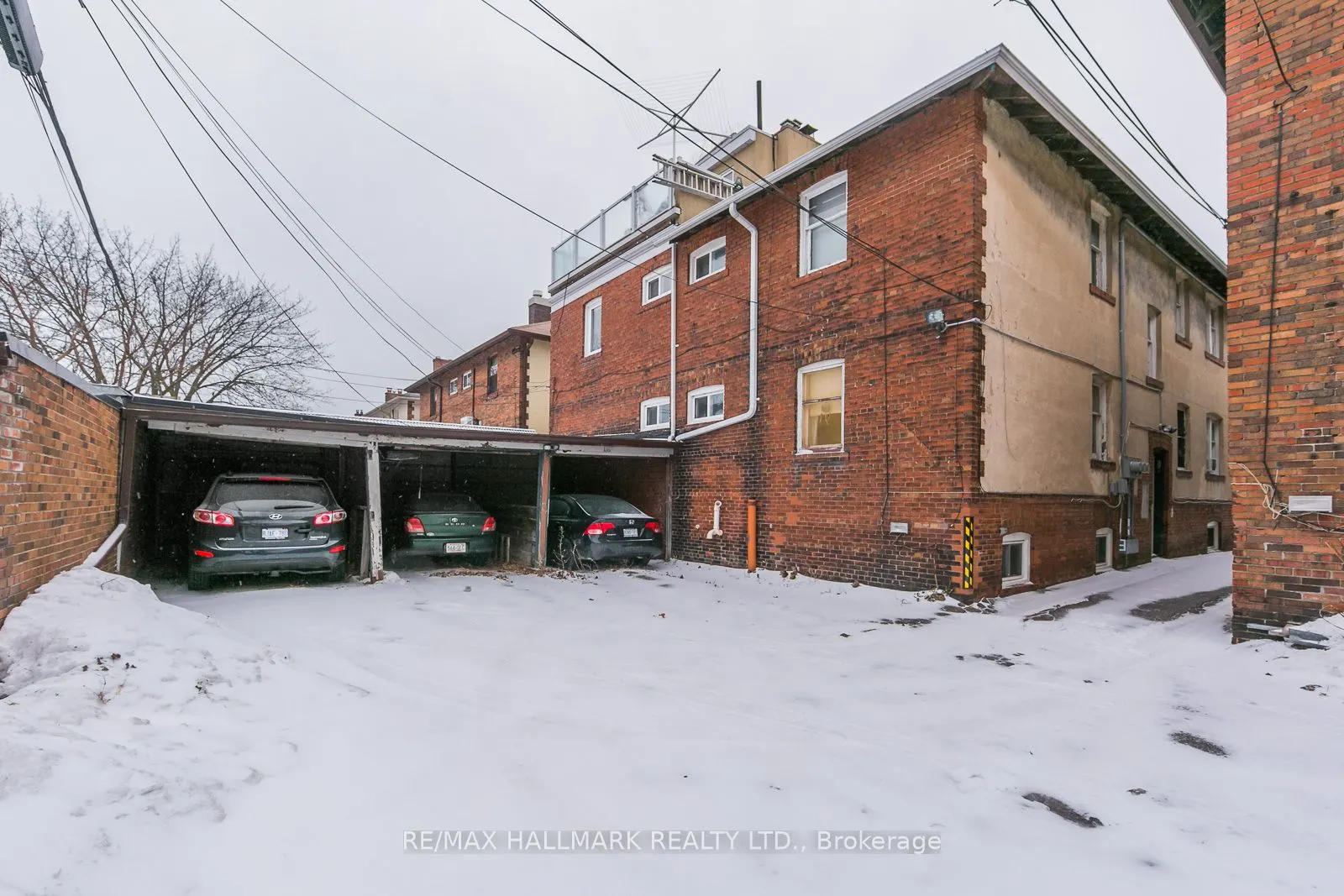 33 Wineva Avenue, #Upper