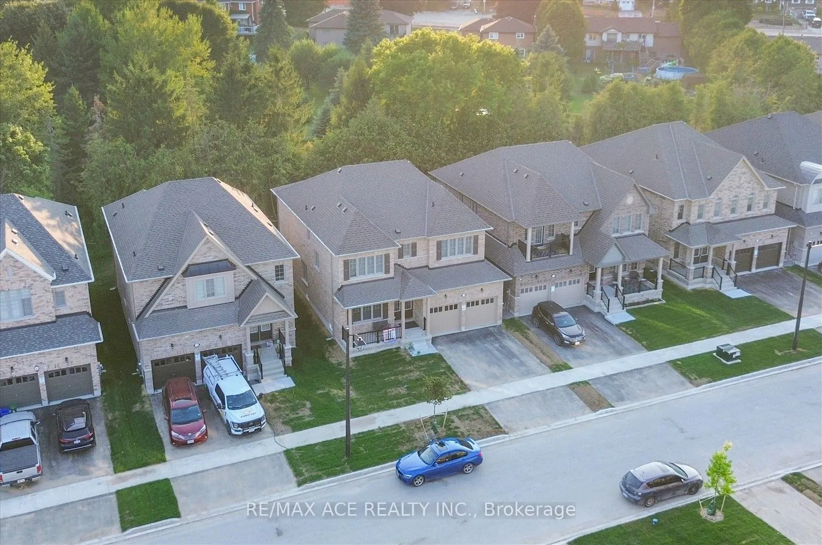 118 North Garden Boulevard