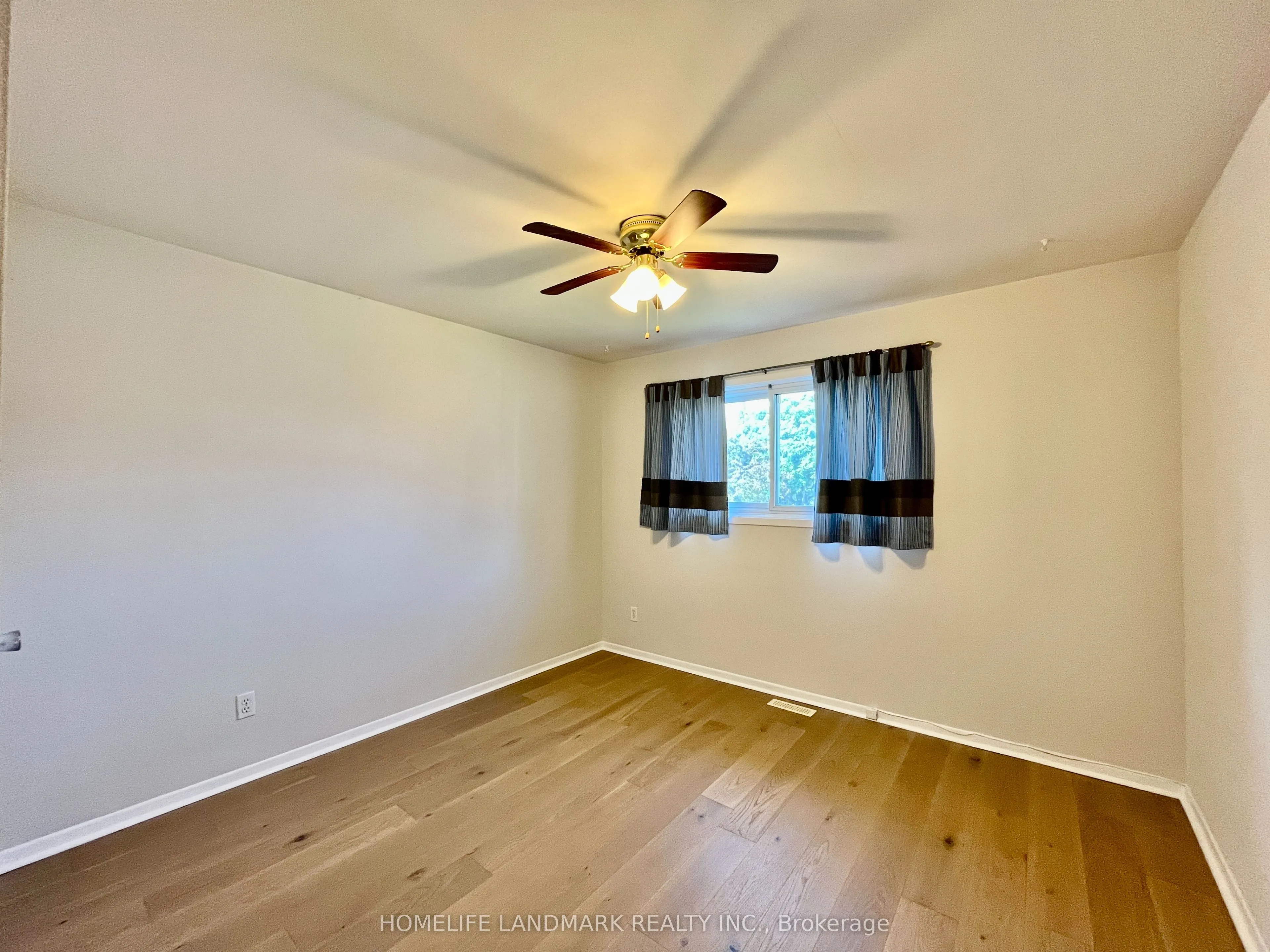 2 Chapais Crescent