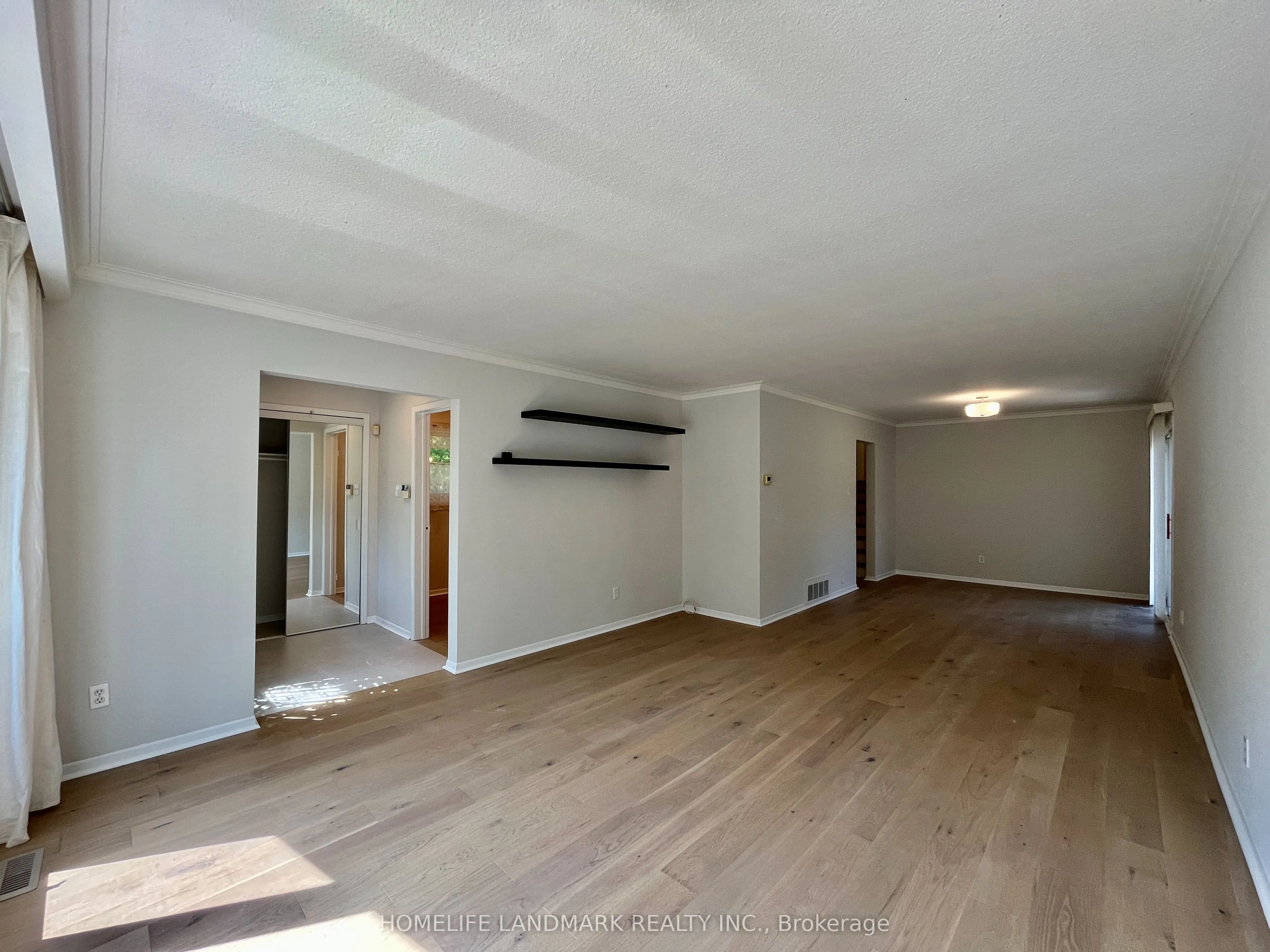 2 Chapais Crescent