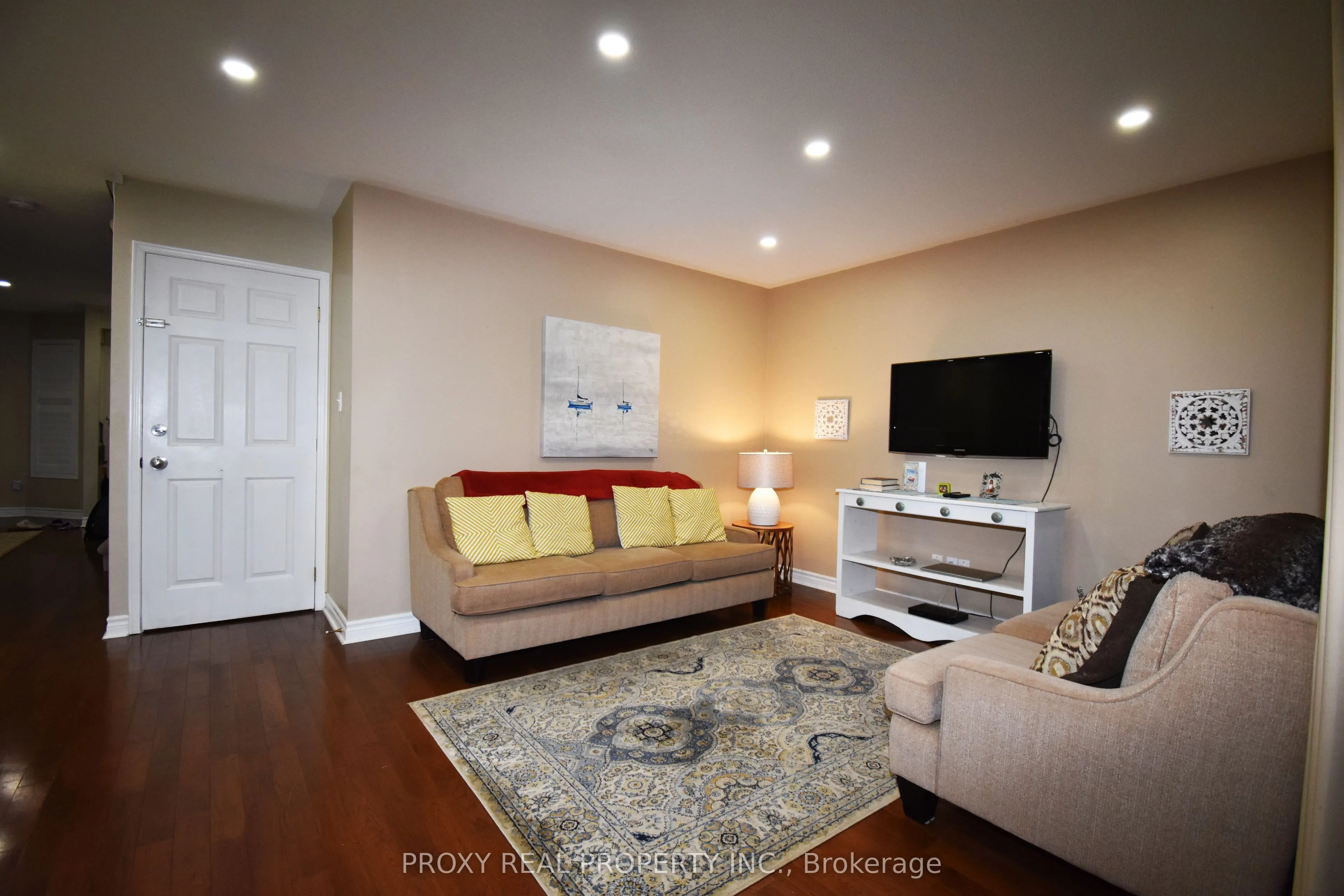 2360 Clearside Court