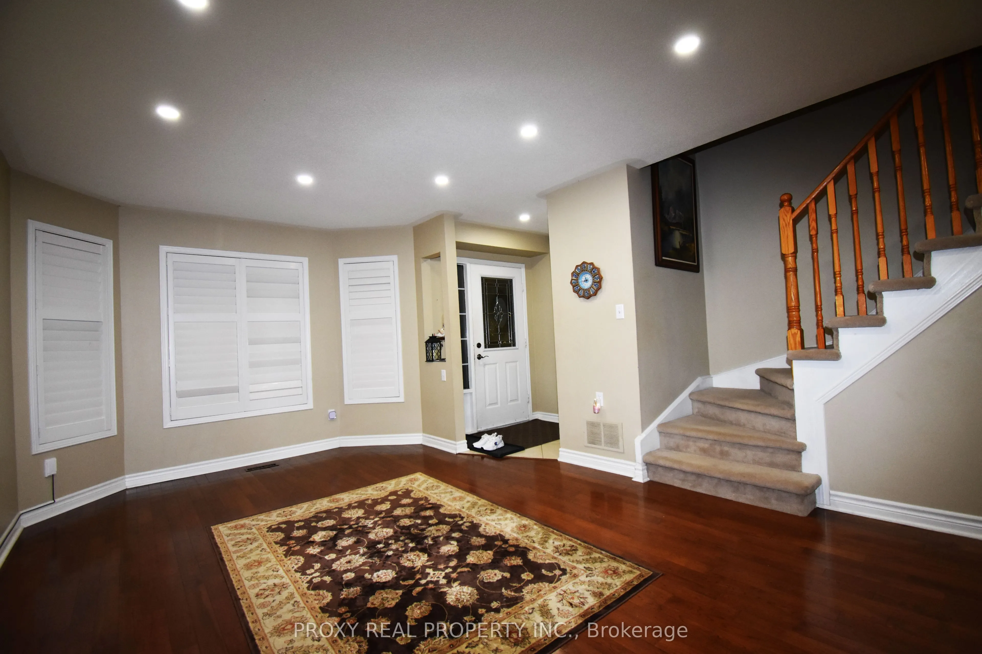 2360 Clearside Court