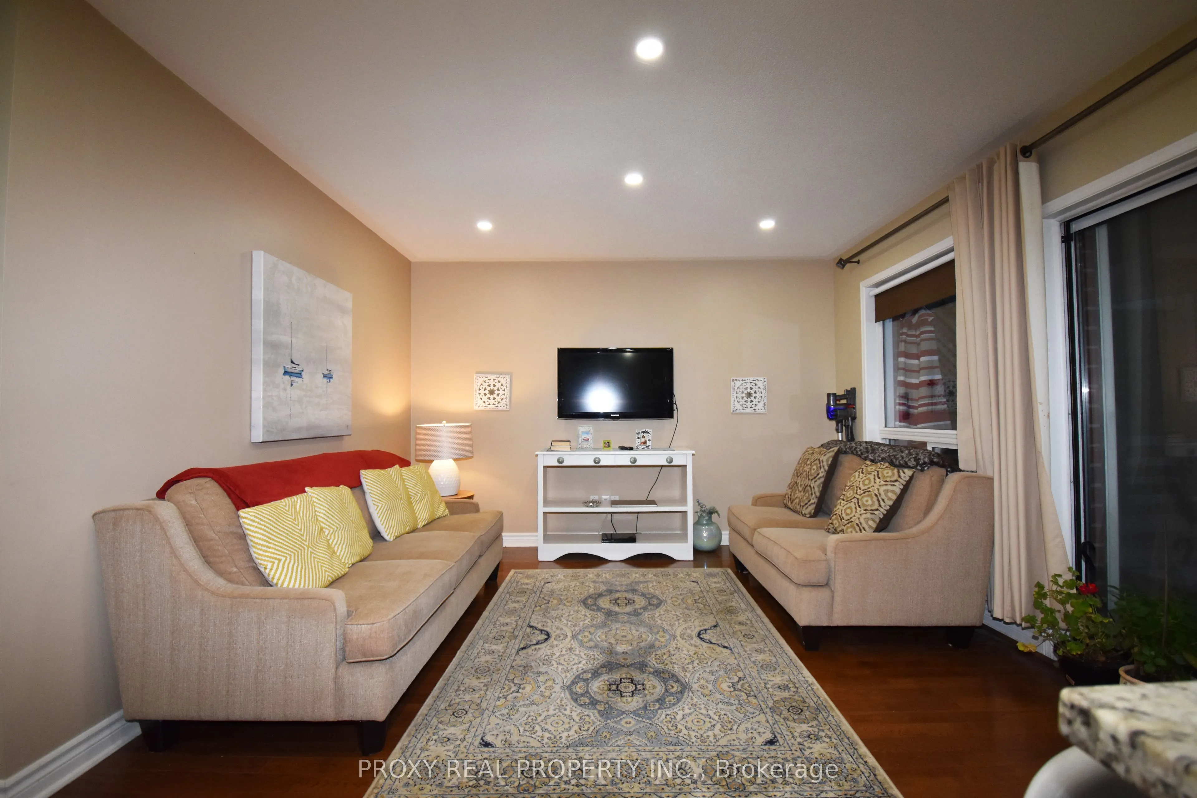 2360 Clearside Court
