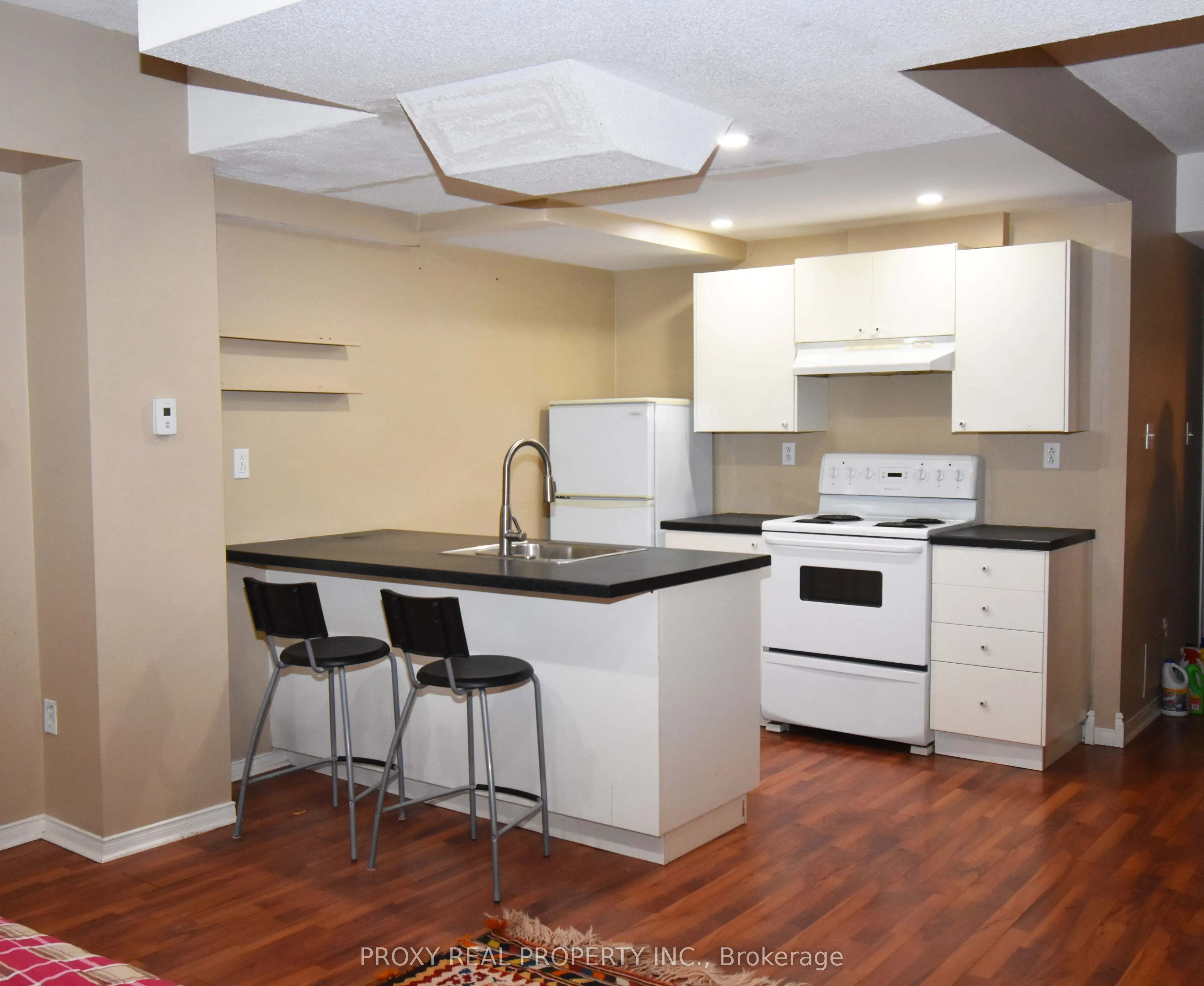 2360 Clearside Court