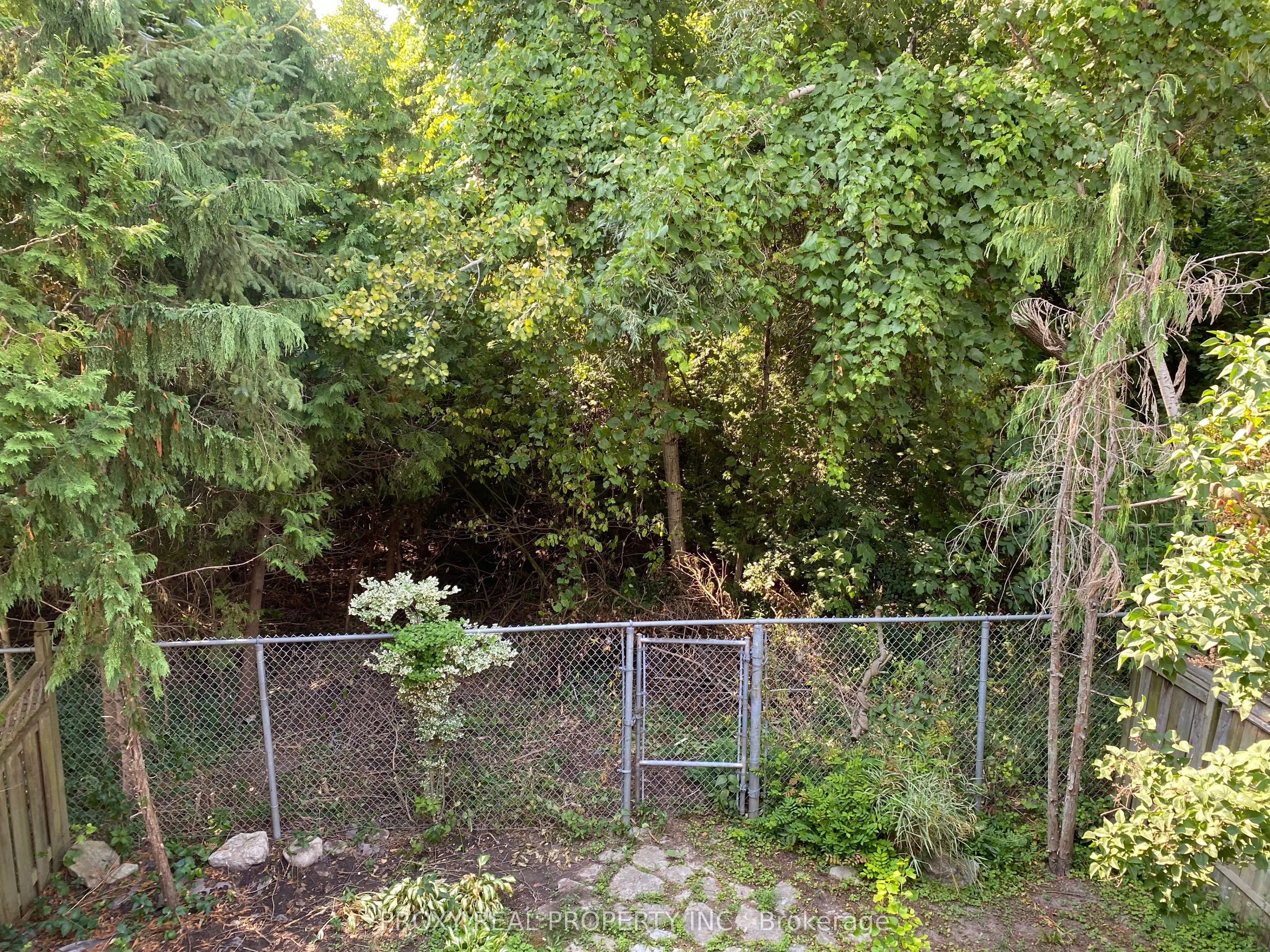 2360 Clearside Court