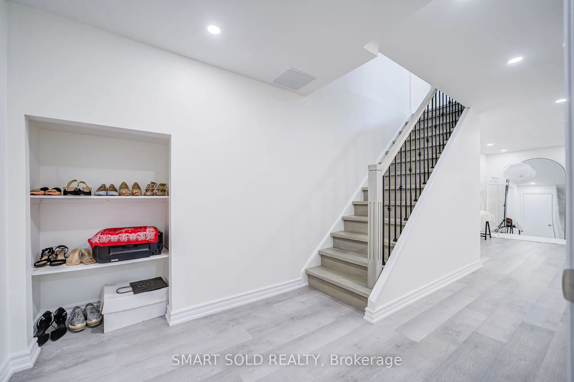 81 Rakewood Crescent