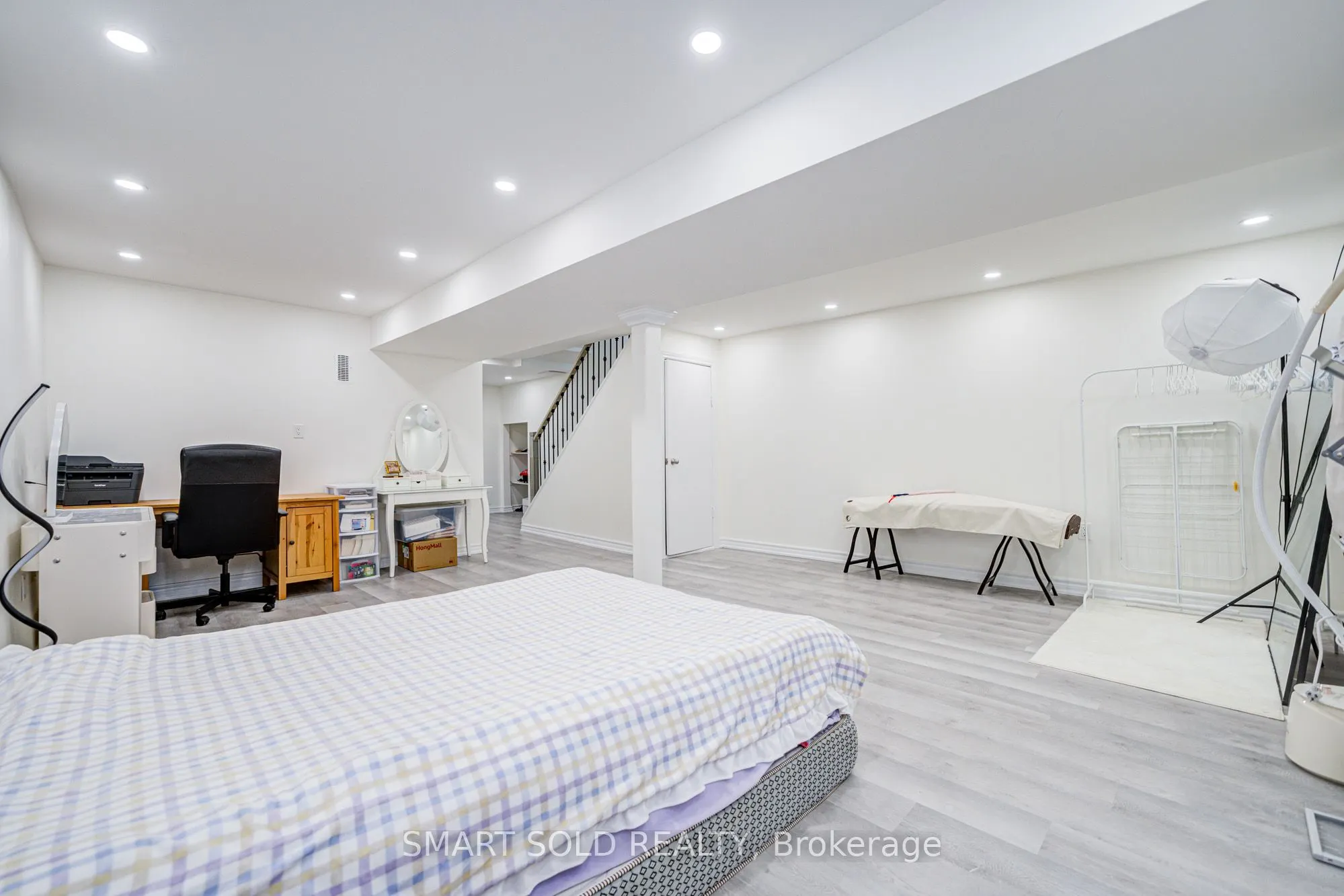 81 Rakewood Crescent