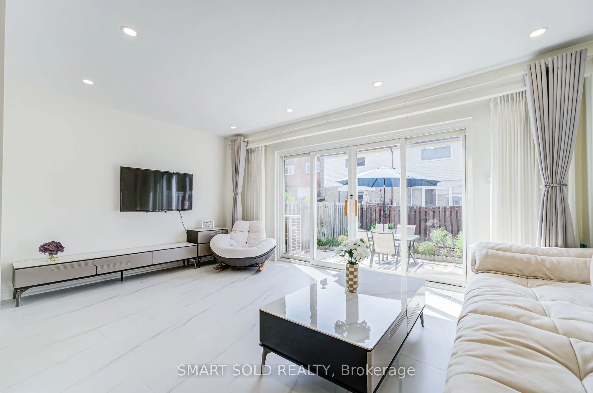 81 Rakewood Crescent
