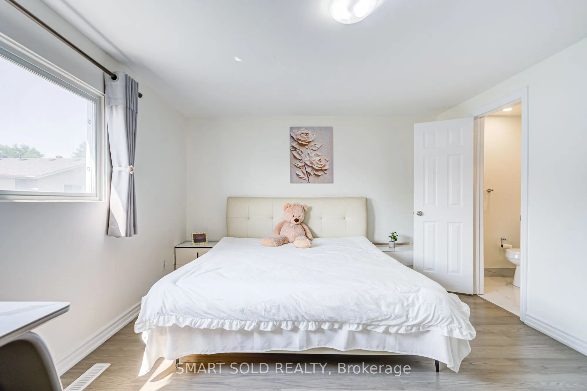 81 Rakewood Crescent