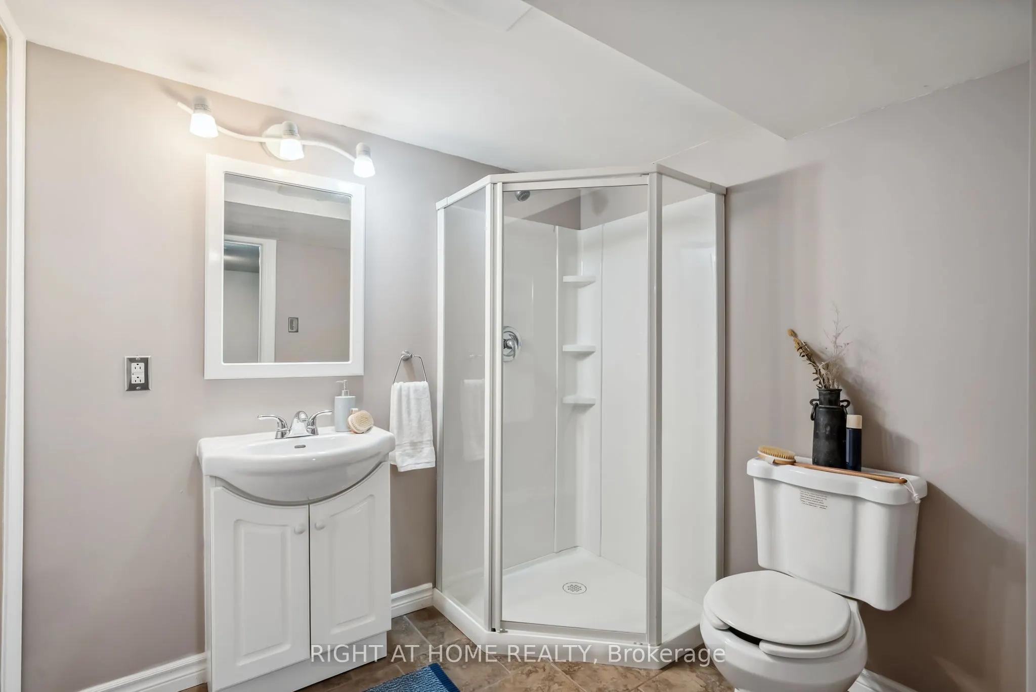 1206 Northgate Crescent