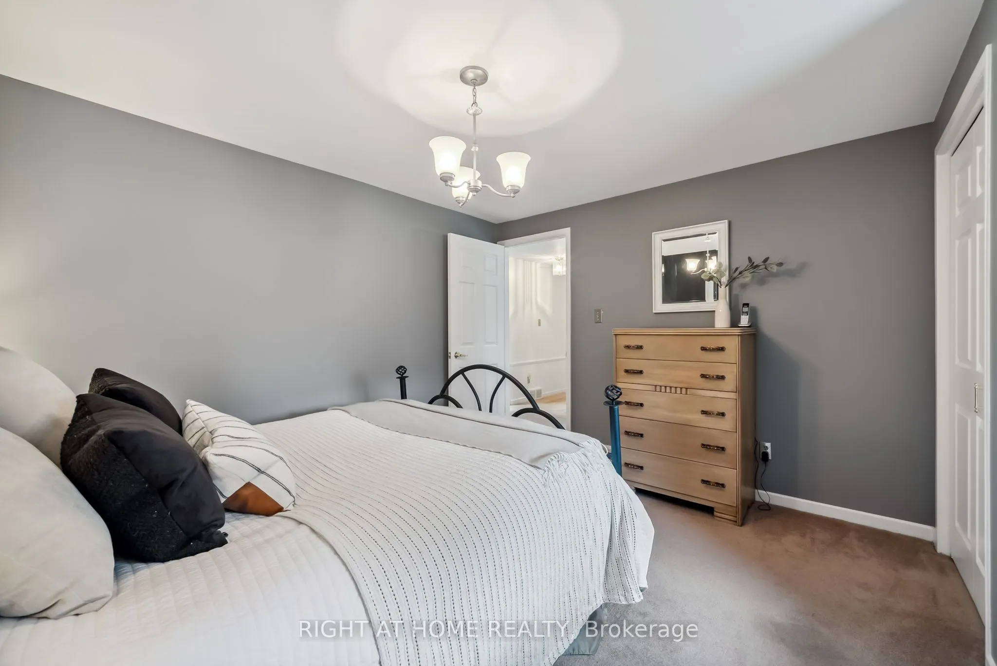 1206 Northgate Crescent