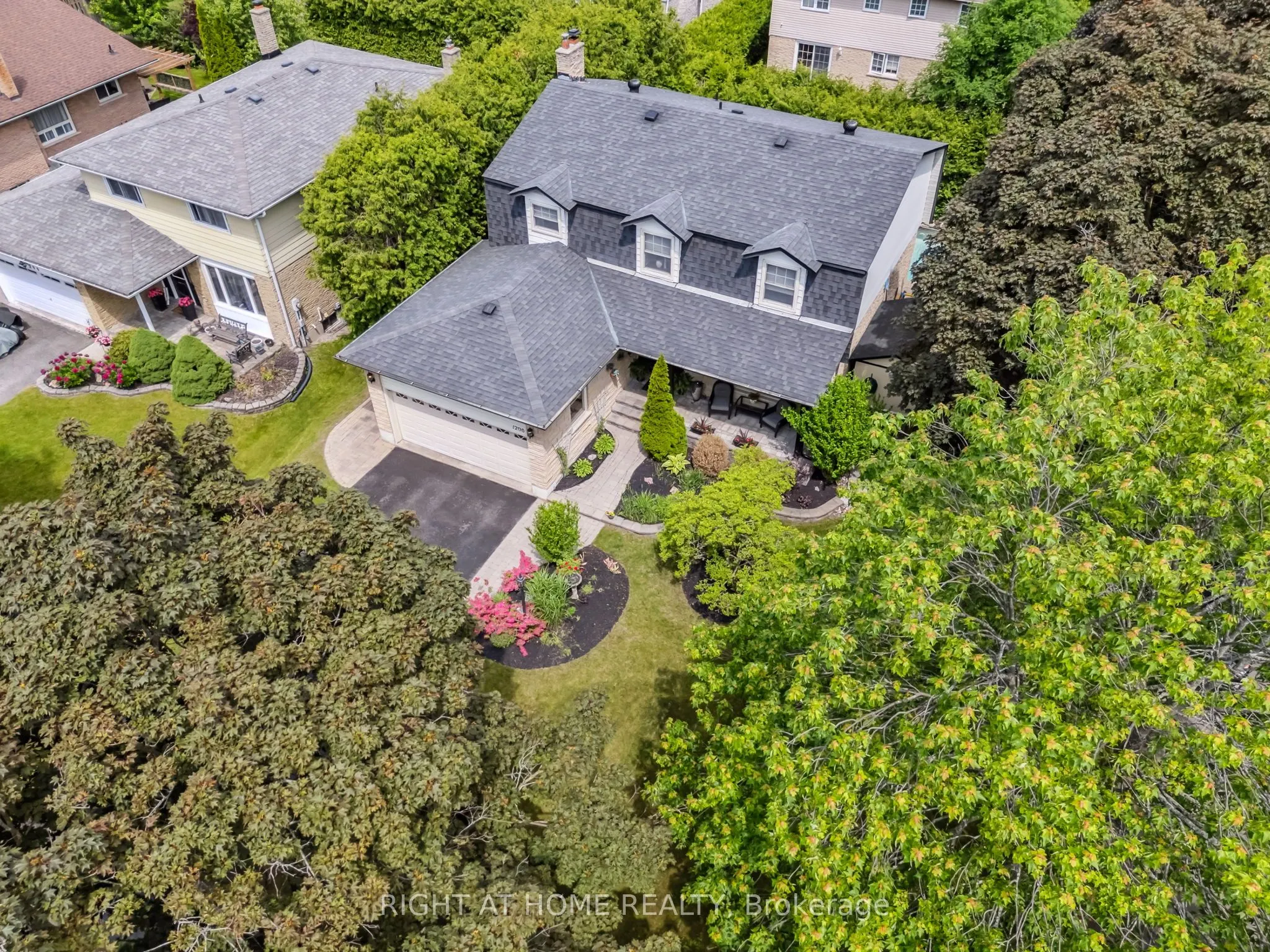 1206 Northgate Crescent