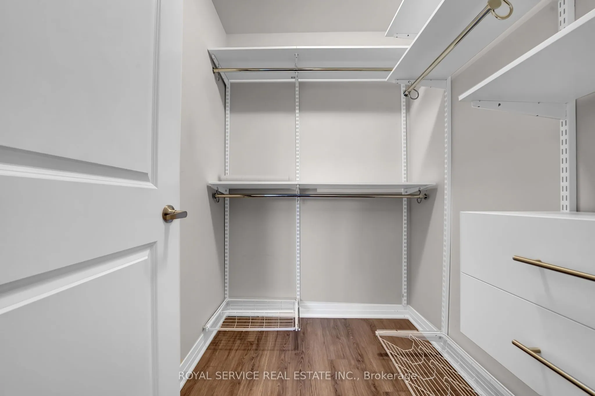 65 Shipway Avenue, #404