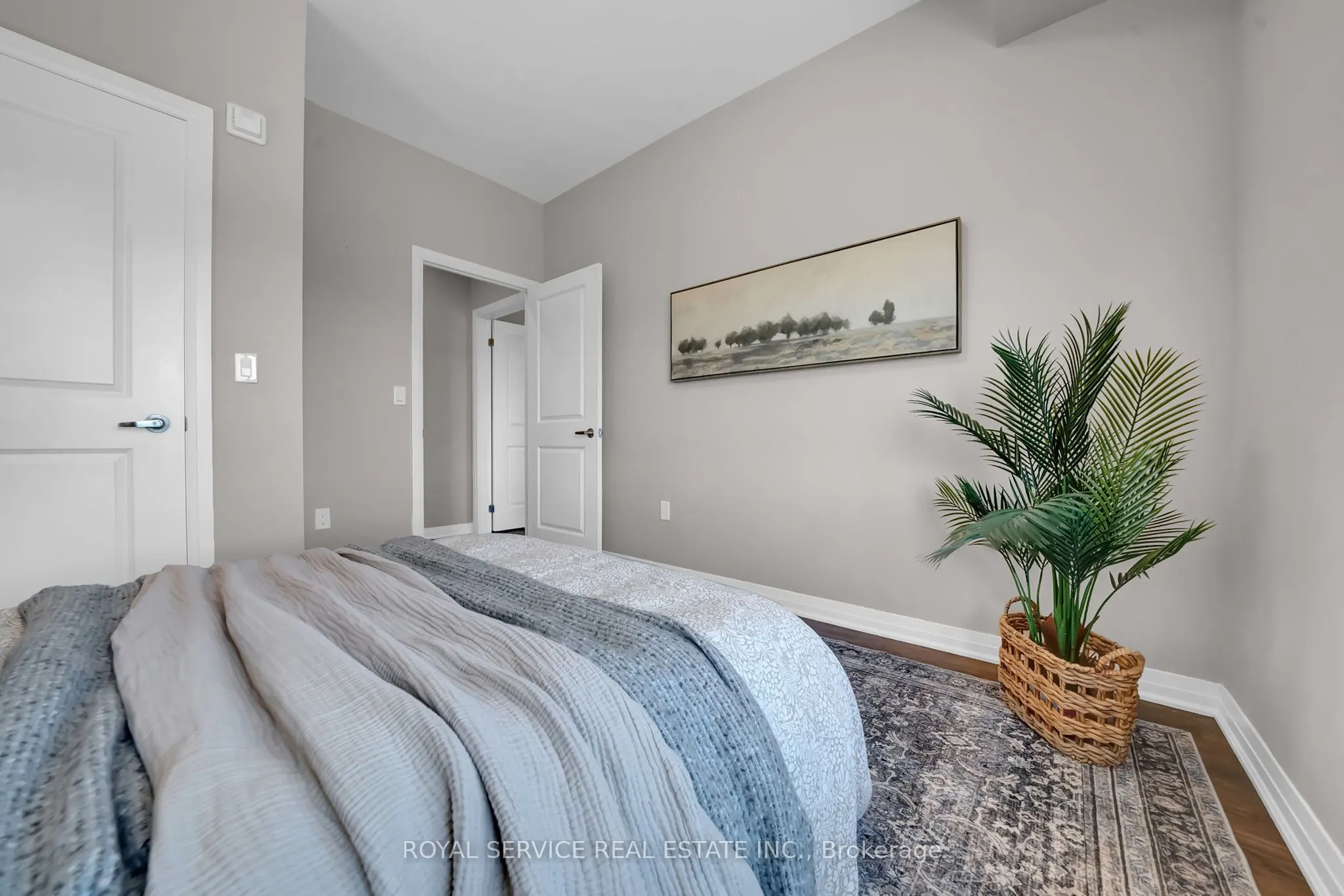 65 Shipway Avenue, #404