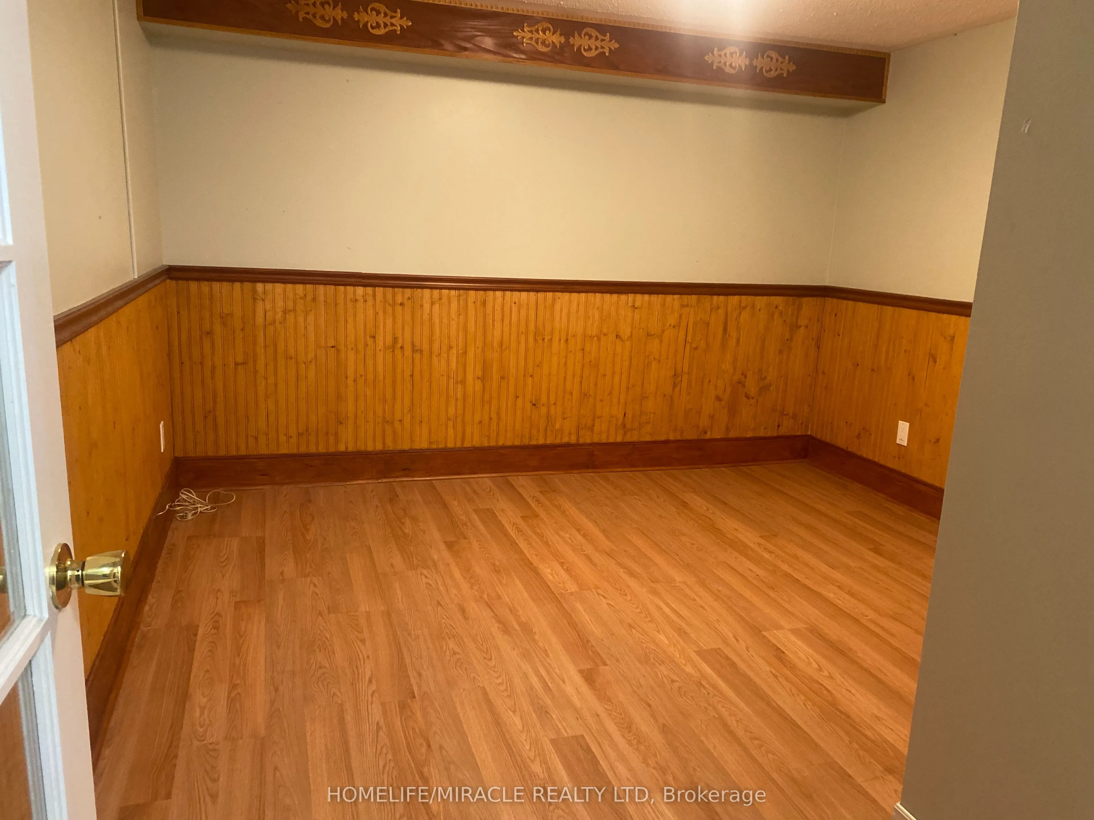1300 Belair Crescent, #Basement