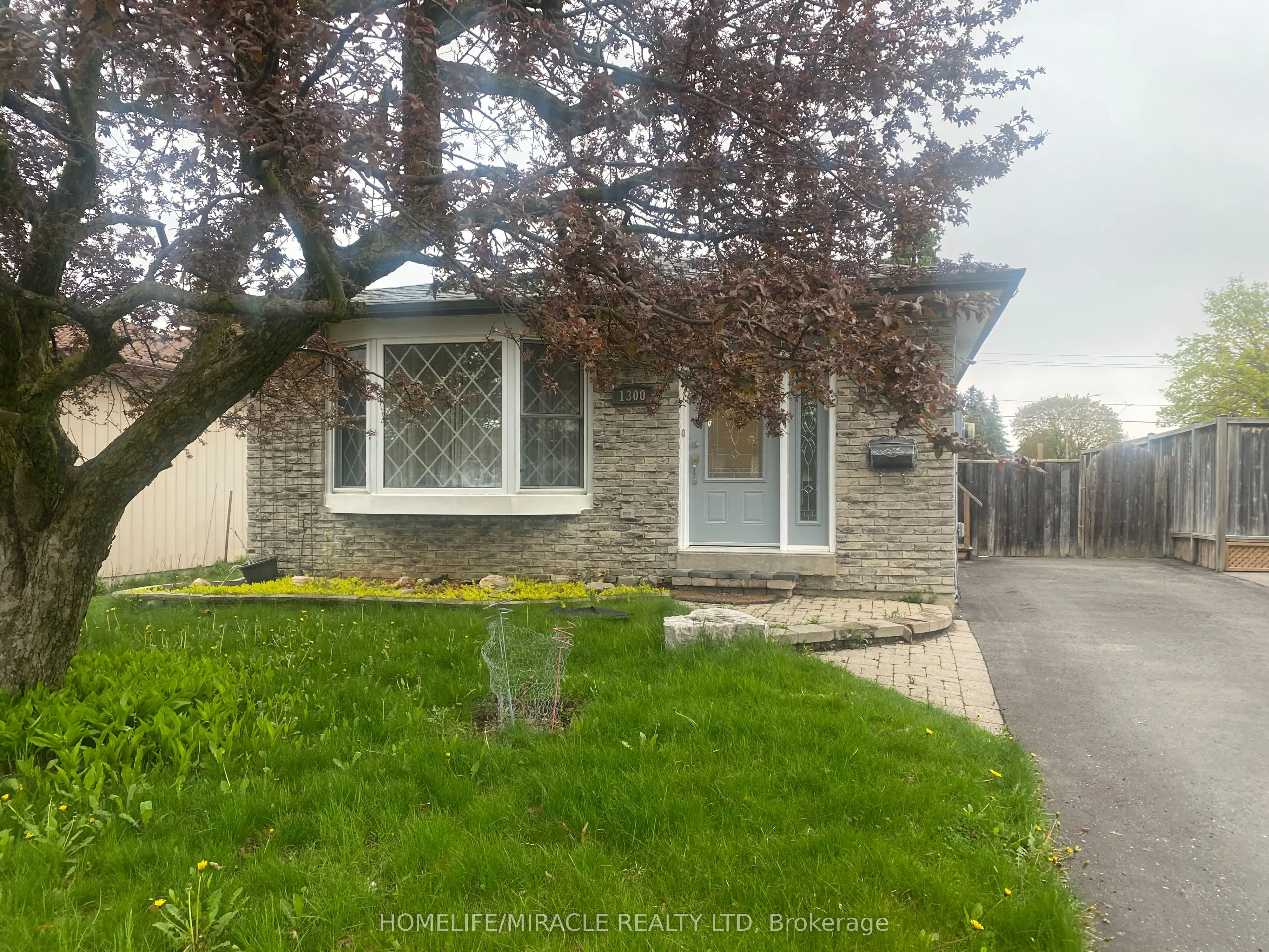 1300 Belair Crescent, #Basement