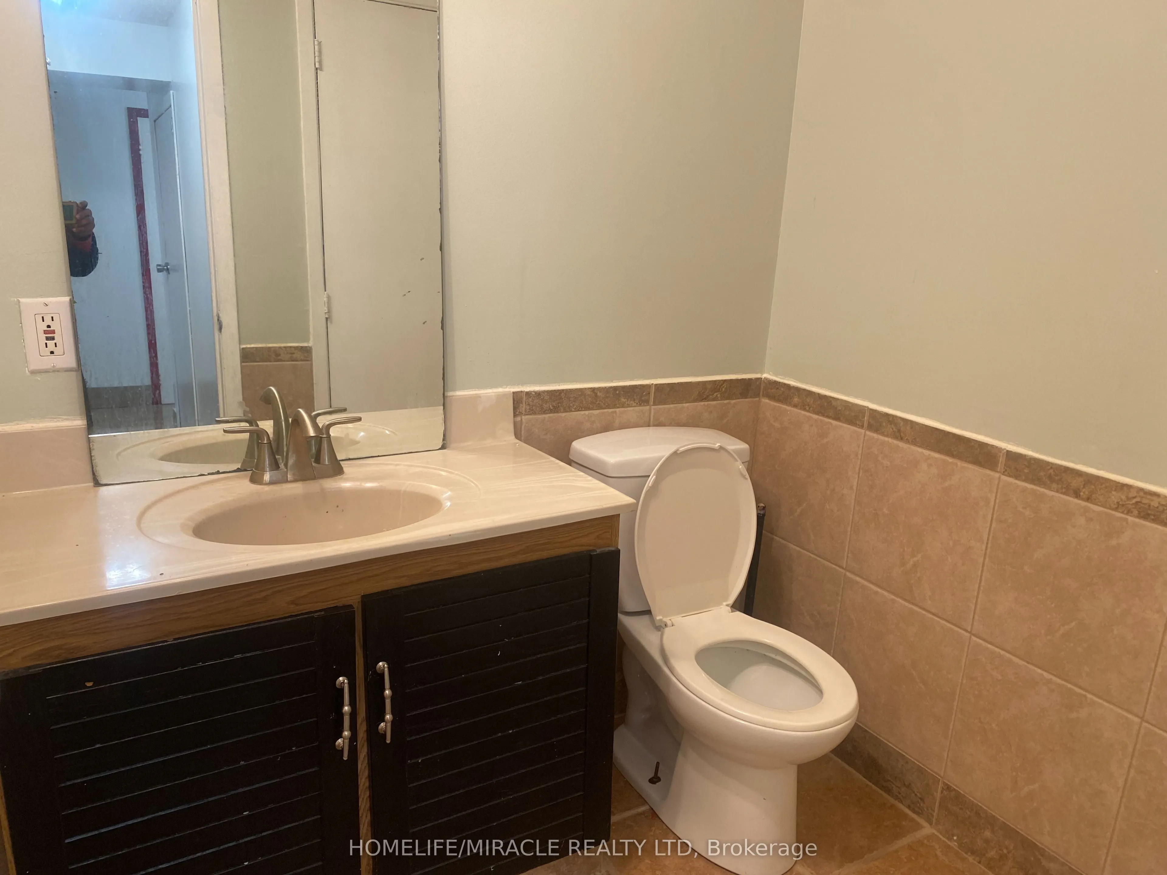 1300 Belair Crescent, #Basement