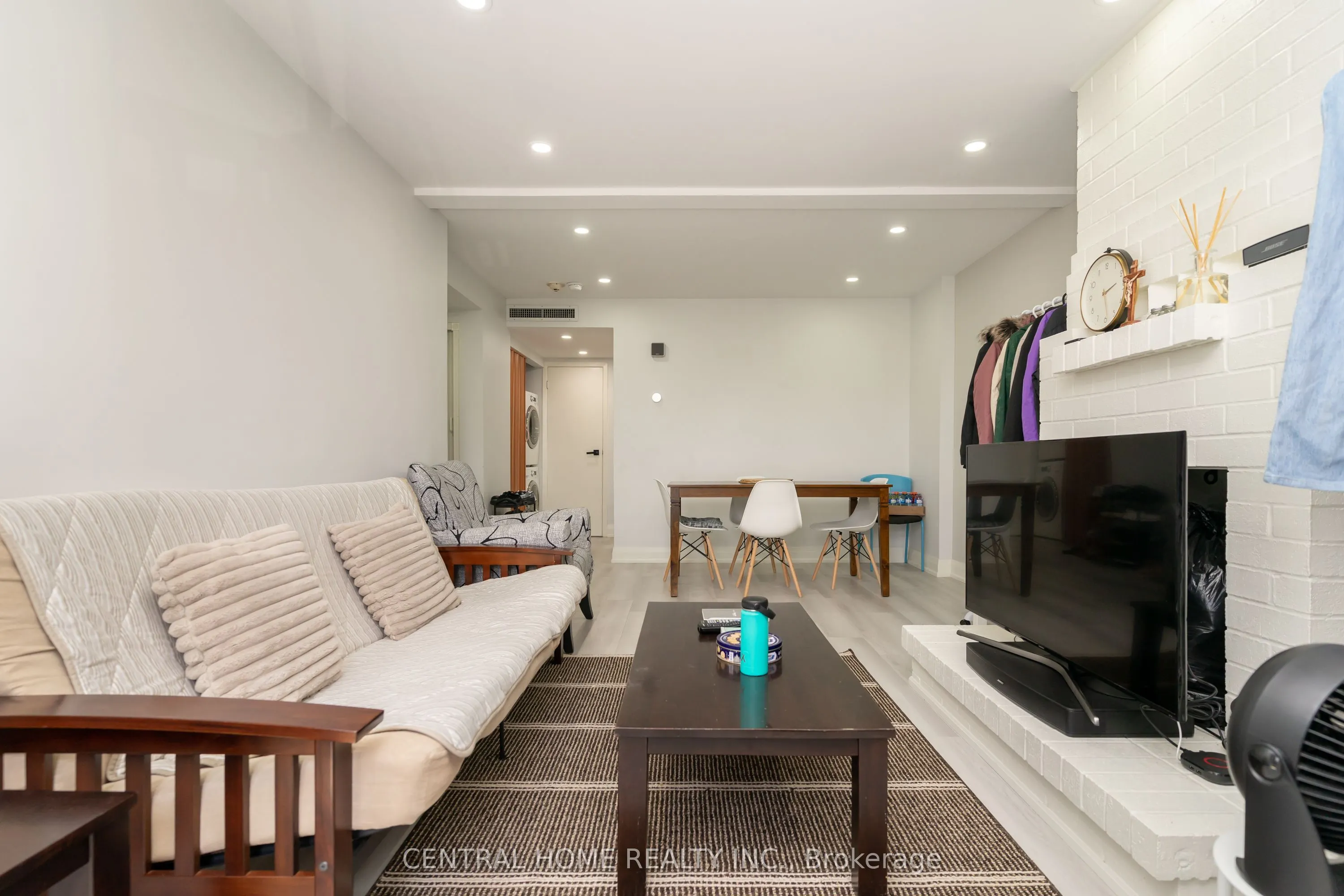 109 Old Kingston Road, #01