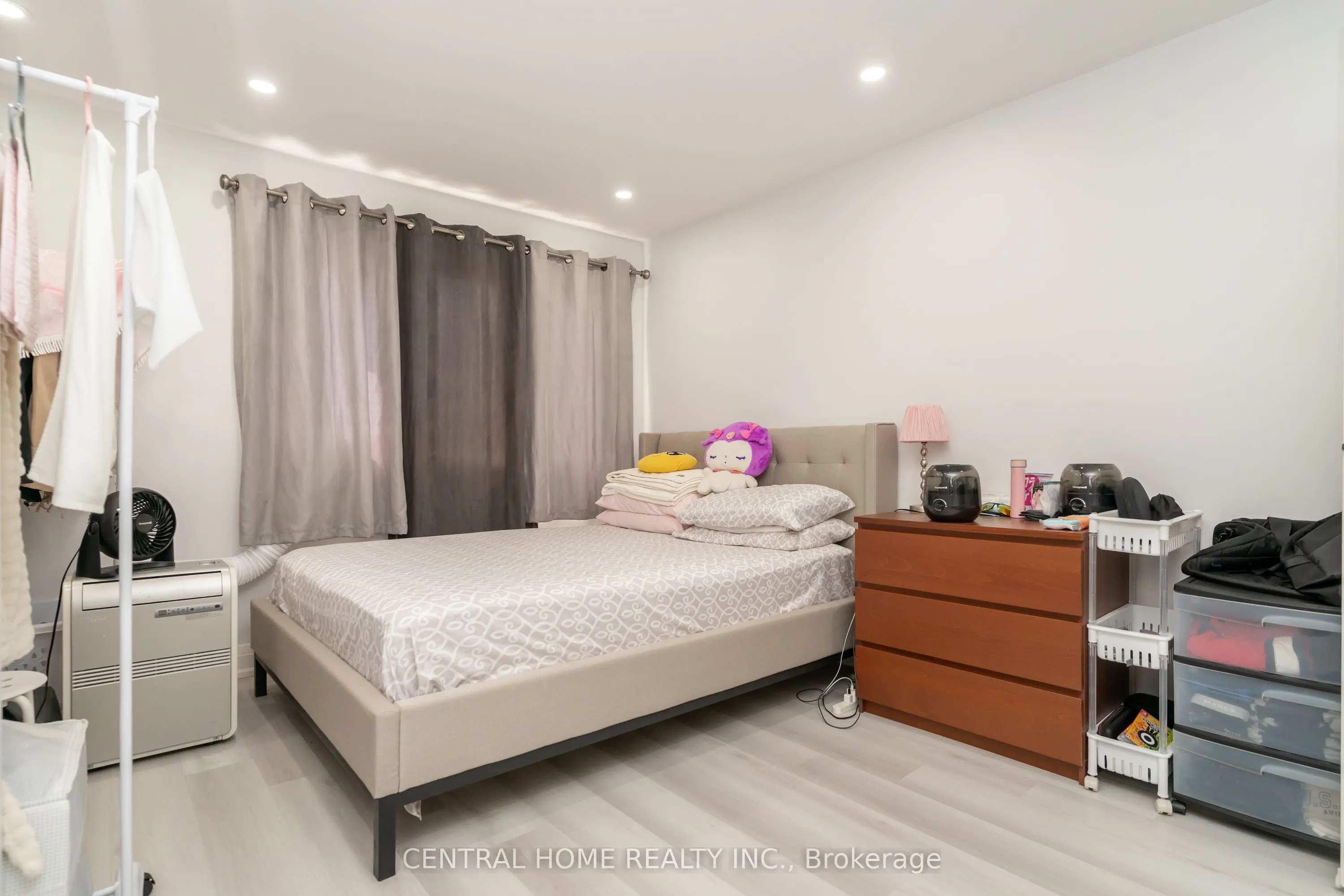 109 Old Kingston Road, #01