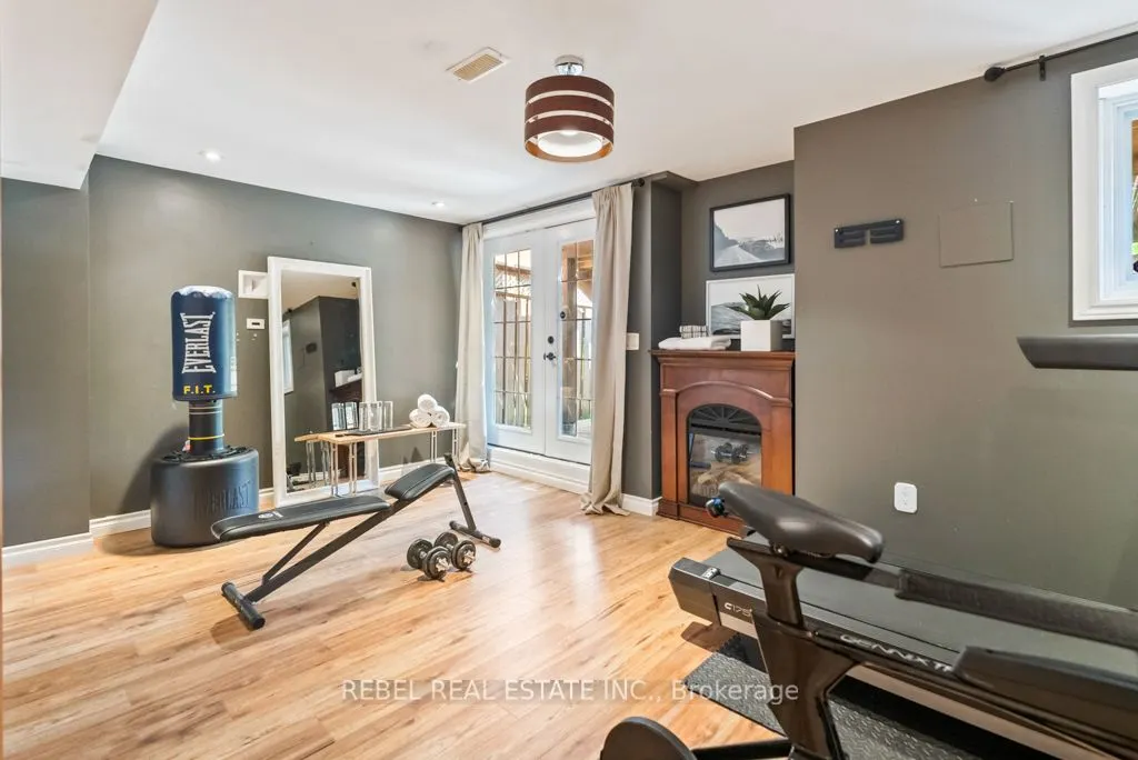 11 Angier Crescent