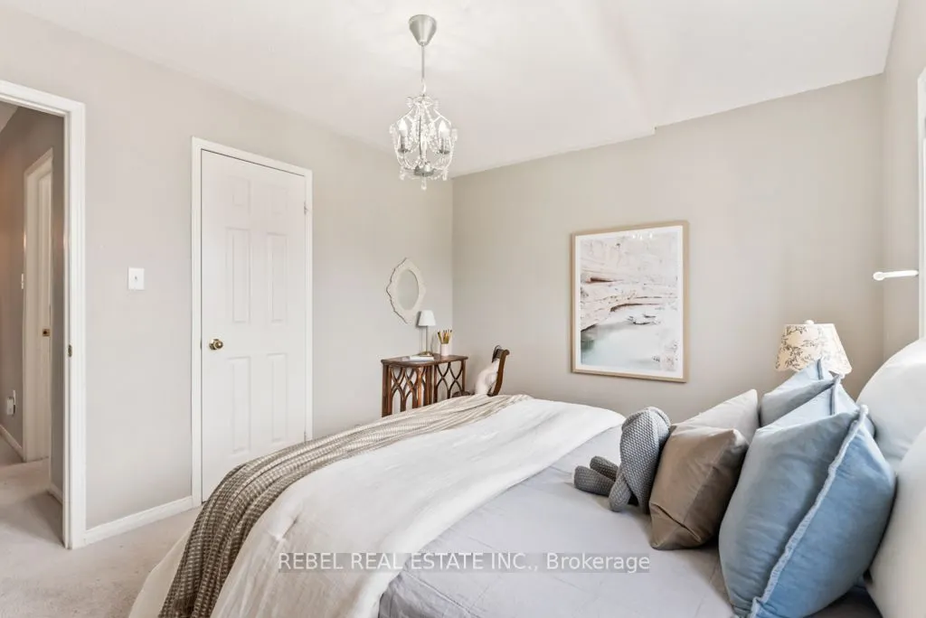 11 Angier Crescent