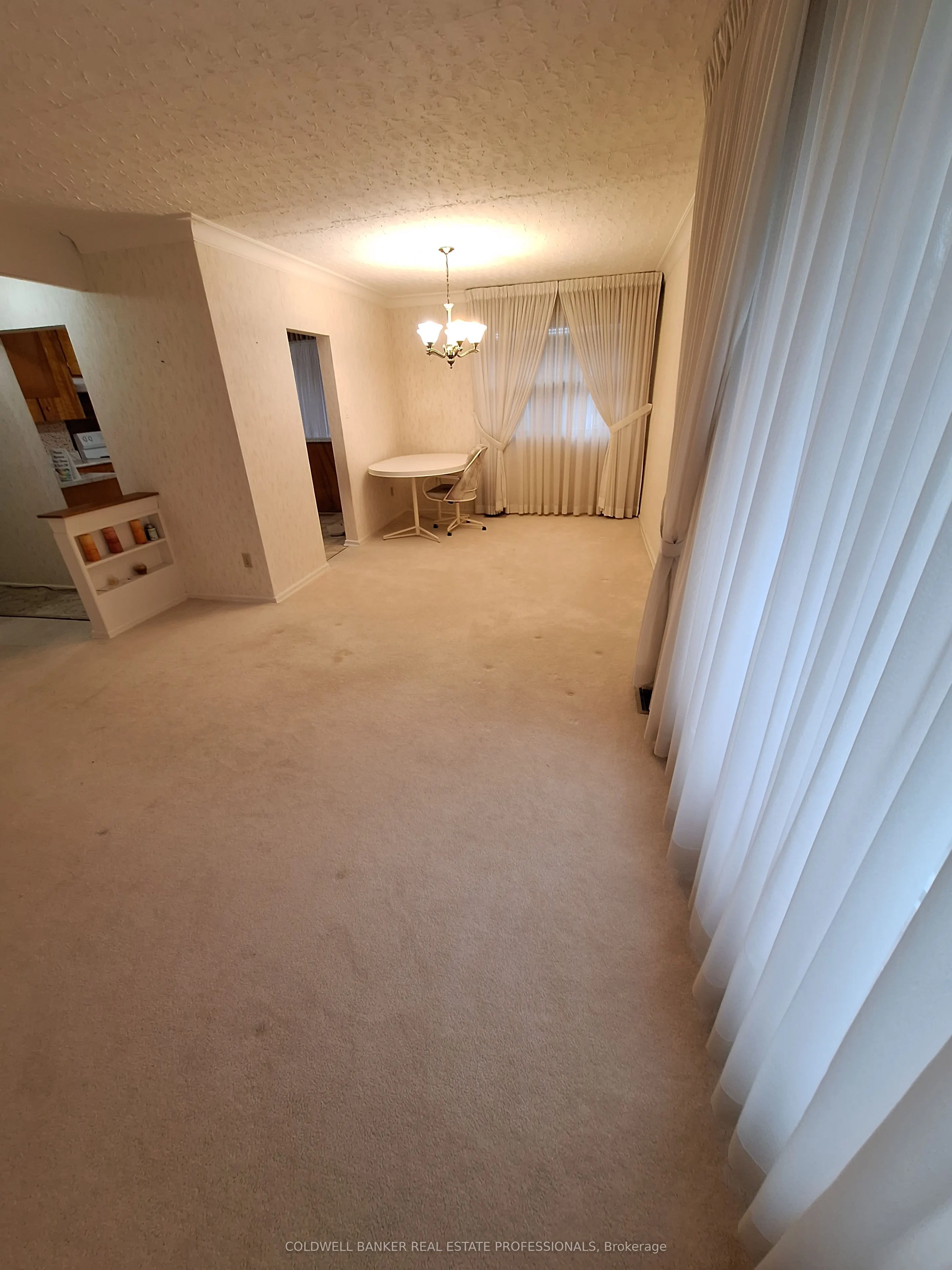 42 Budea Crescent