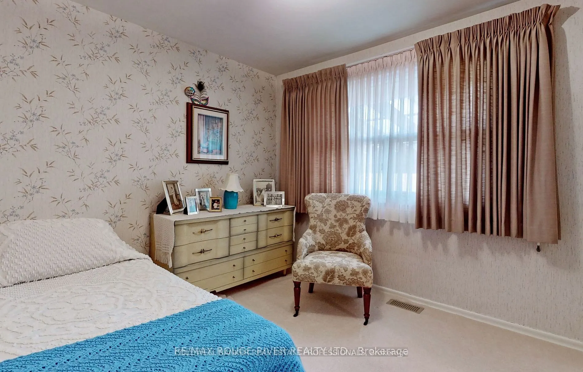 42 Budea Crescent