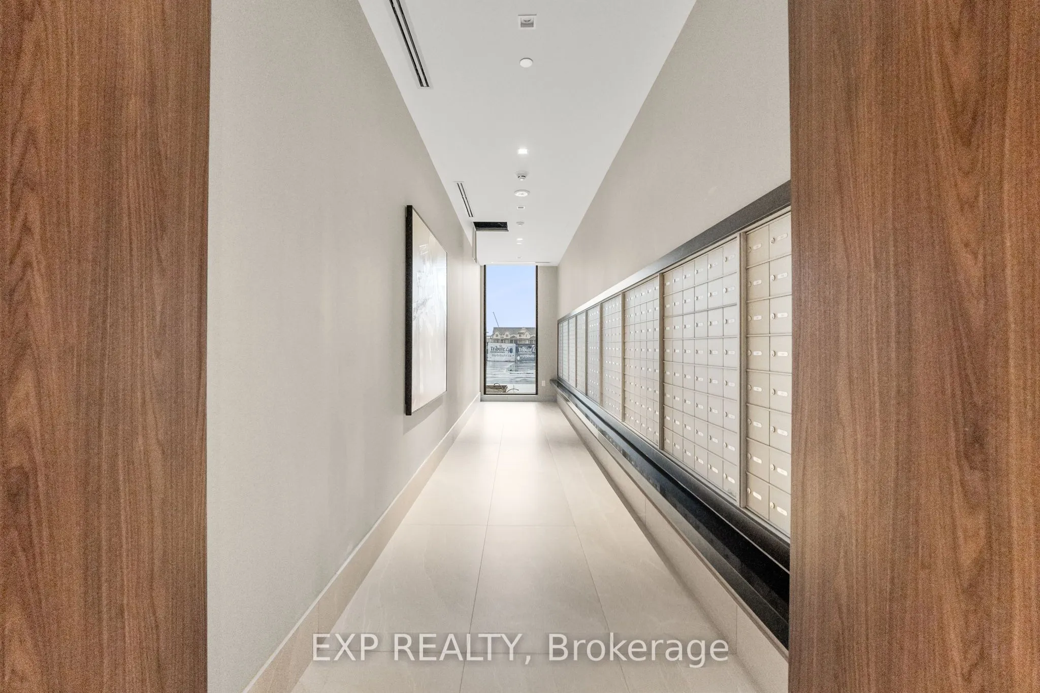 2545 Simcoe Street N, #1605