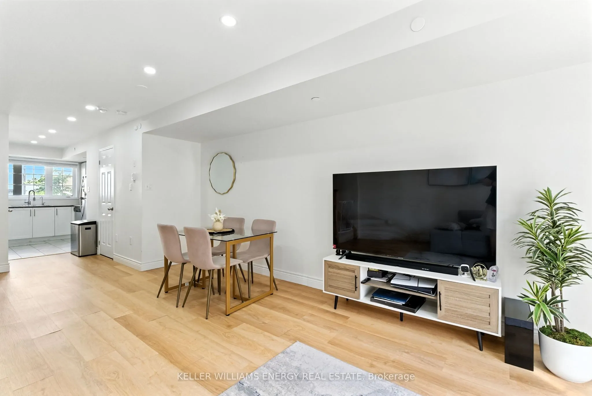 82 Sarita Path