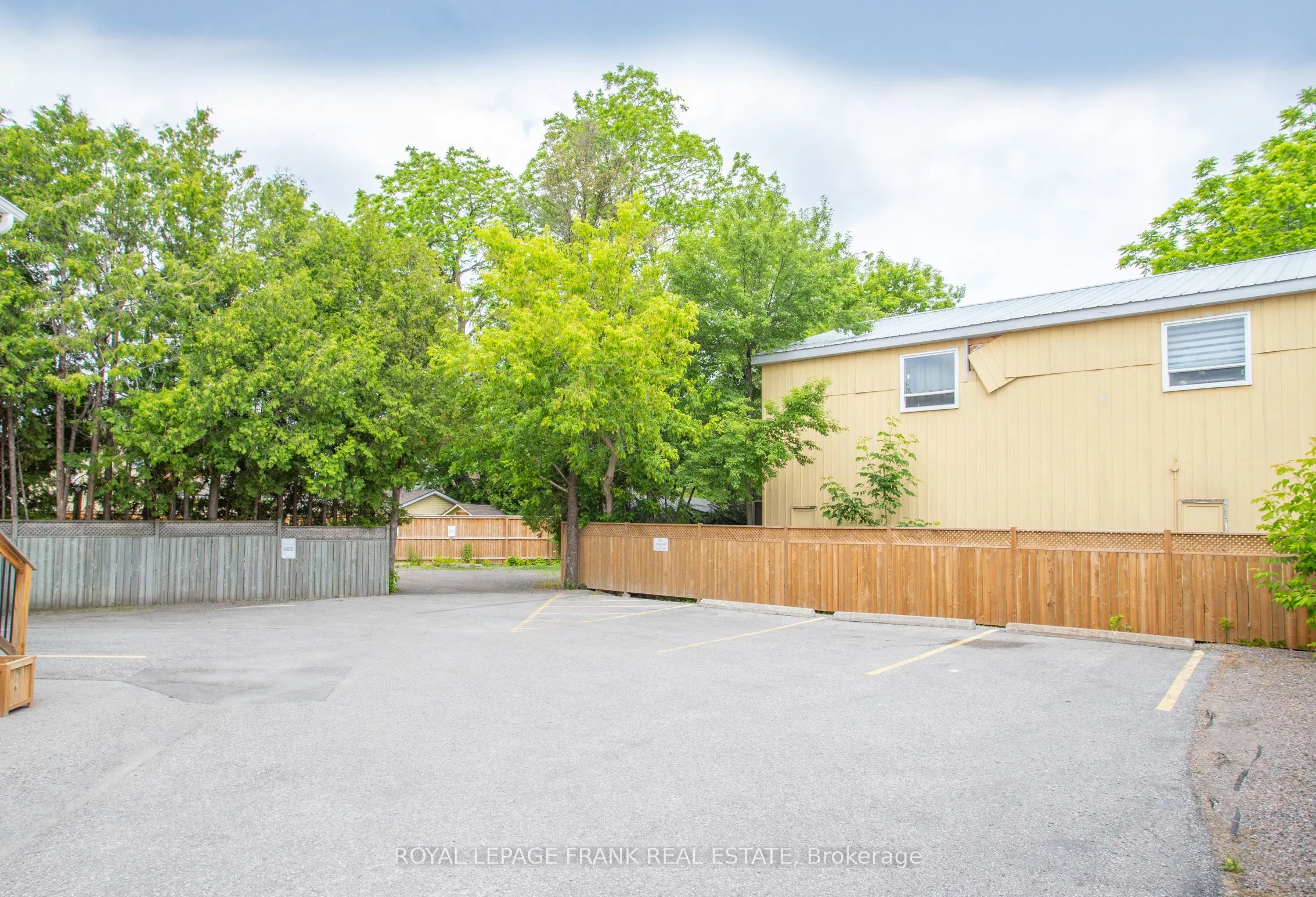 21 Wilbur Avenue