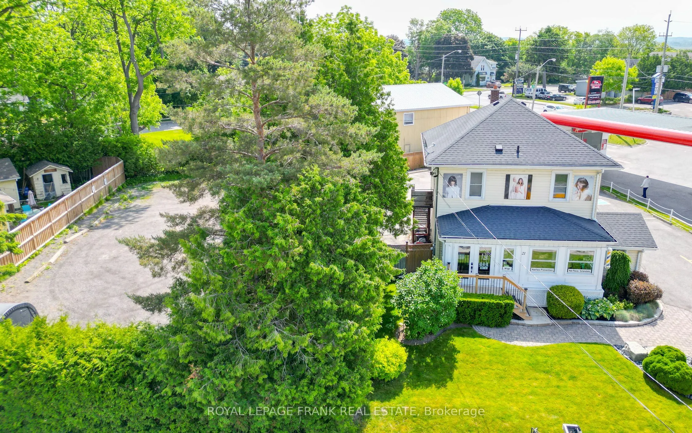 25 Wilbur Avenue