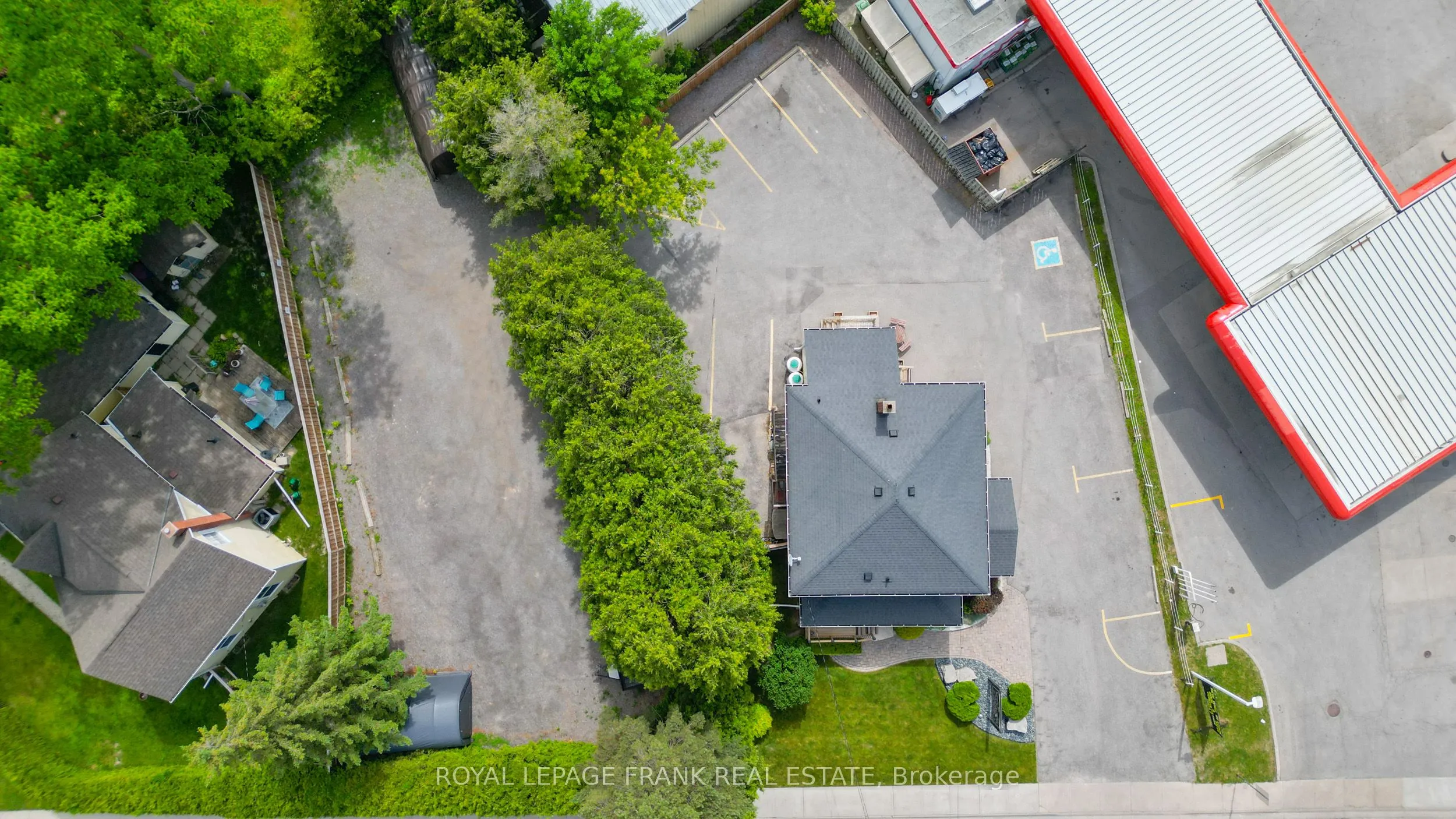 25 Wilbur Avenue