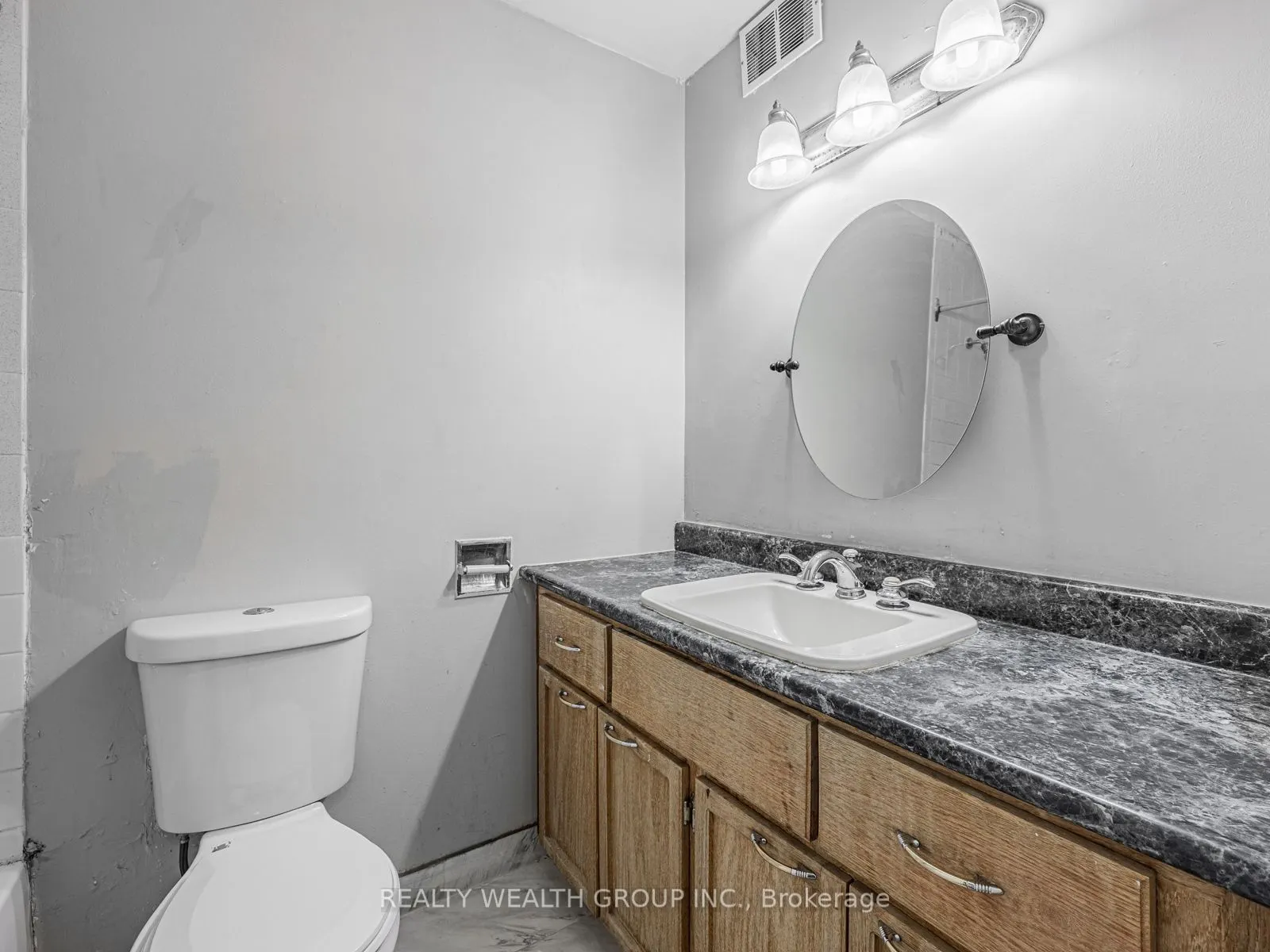 4062 Lawrence Avenue, #306