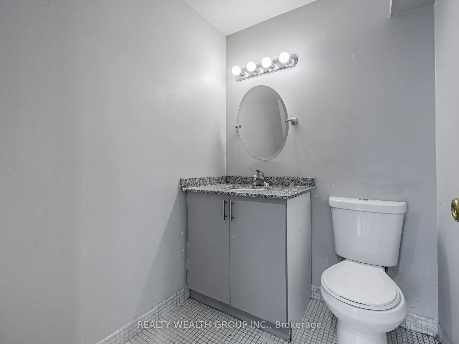 4062 Lawrence Avenue, #306