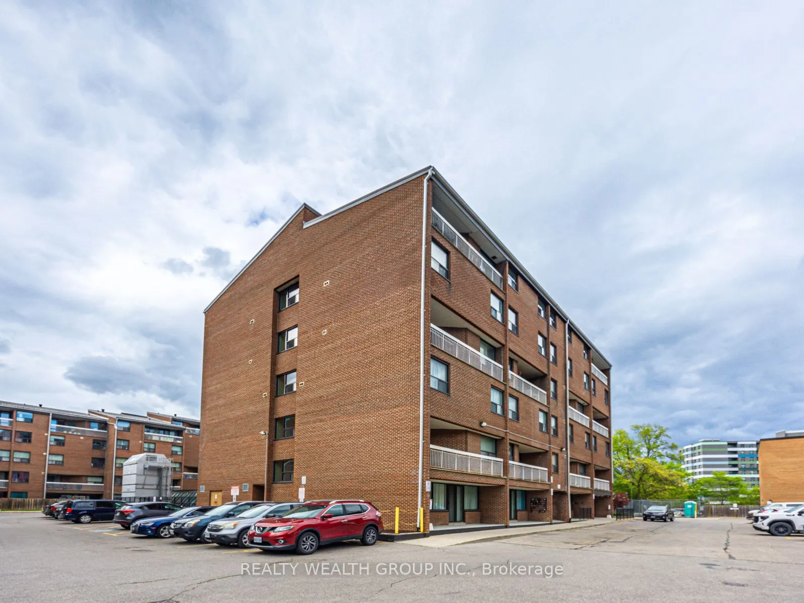 4062 Lawrence Avenue, #306