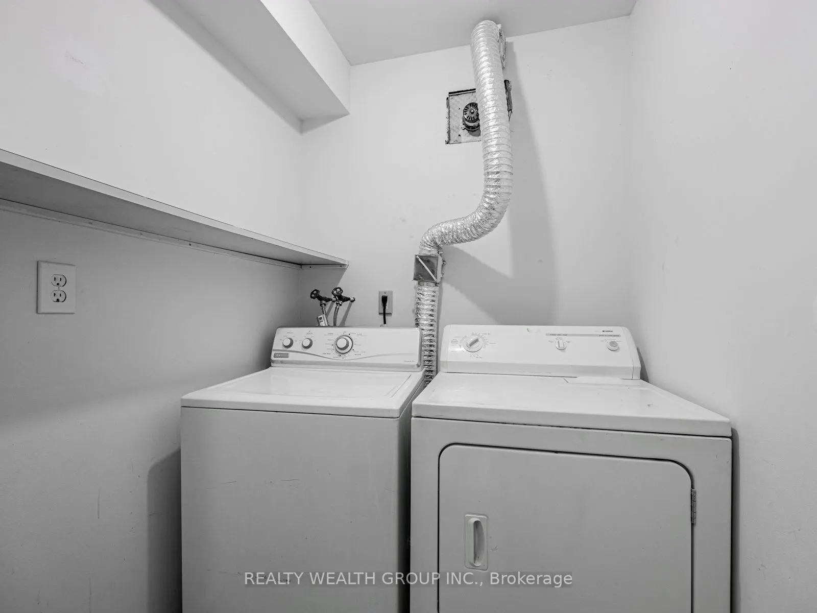 4062 Lawrence Avenue, #306