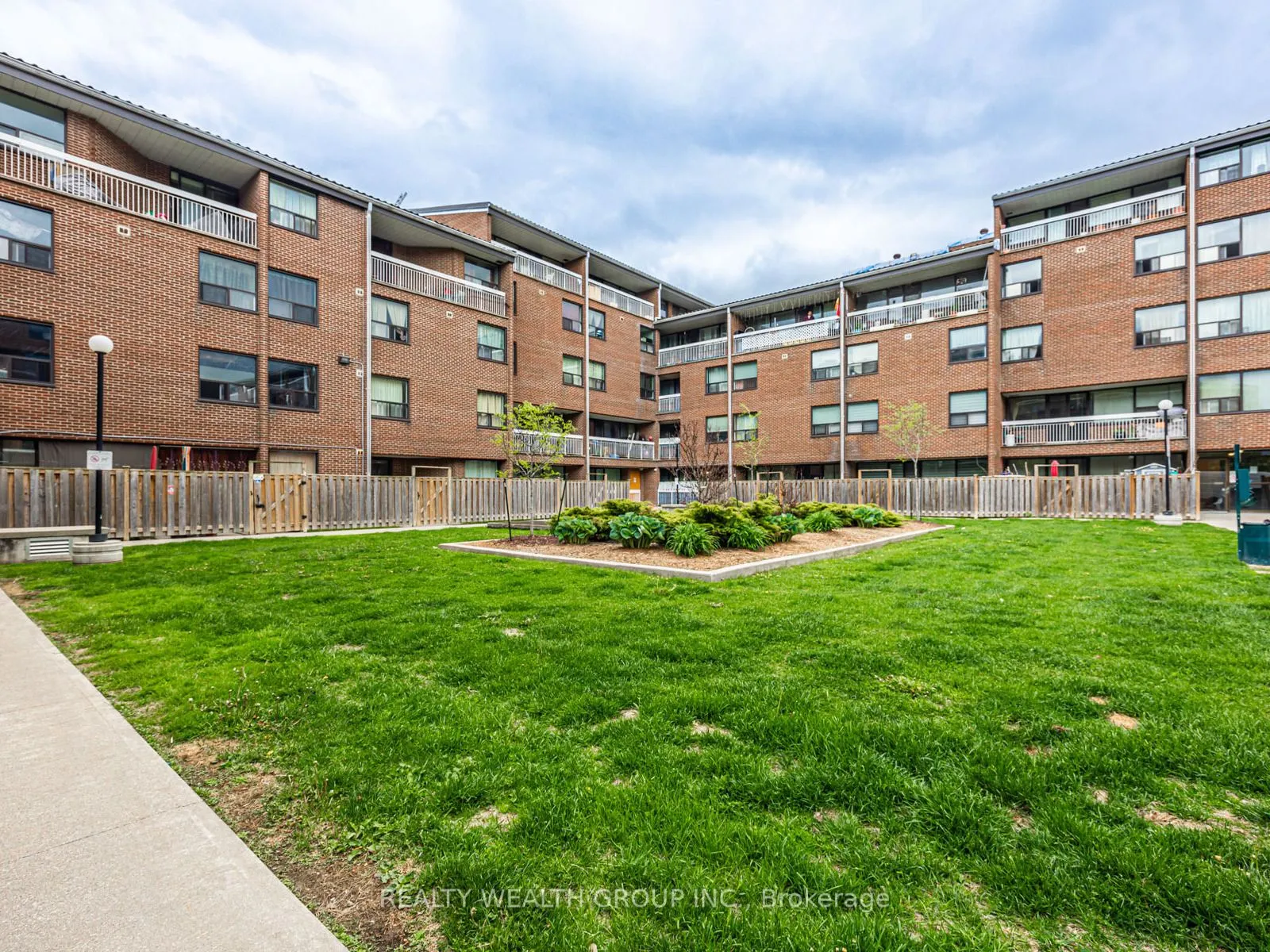4062 Lawrence Avenue, #306