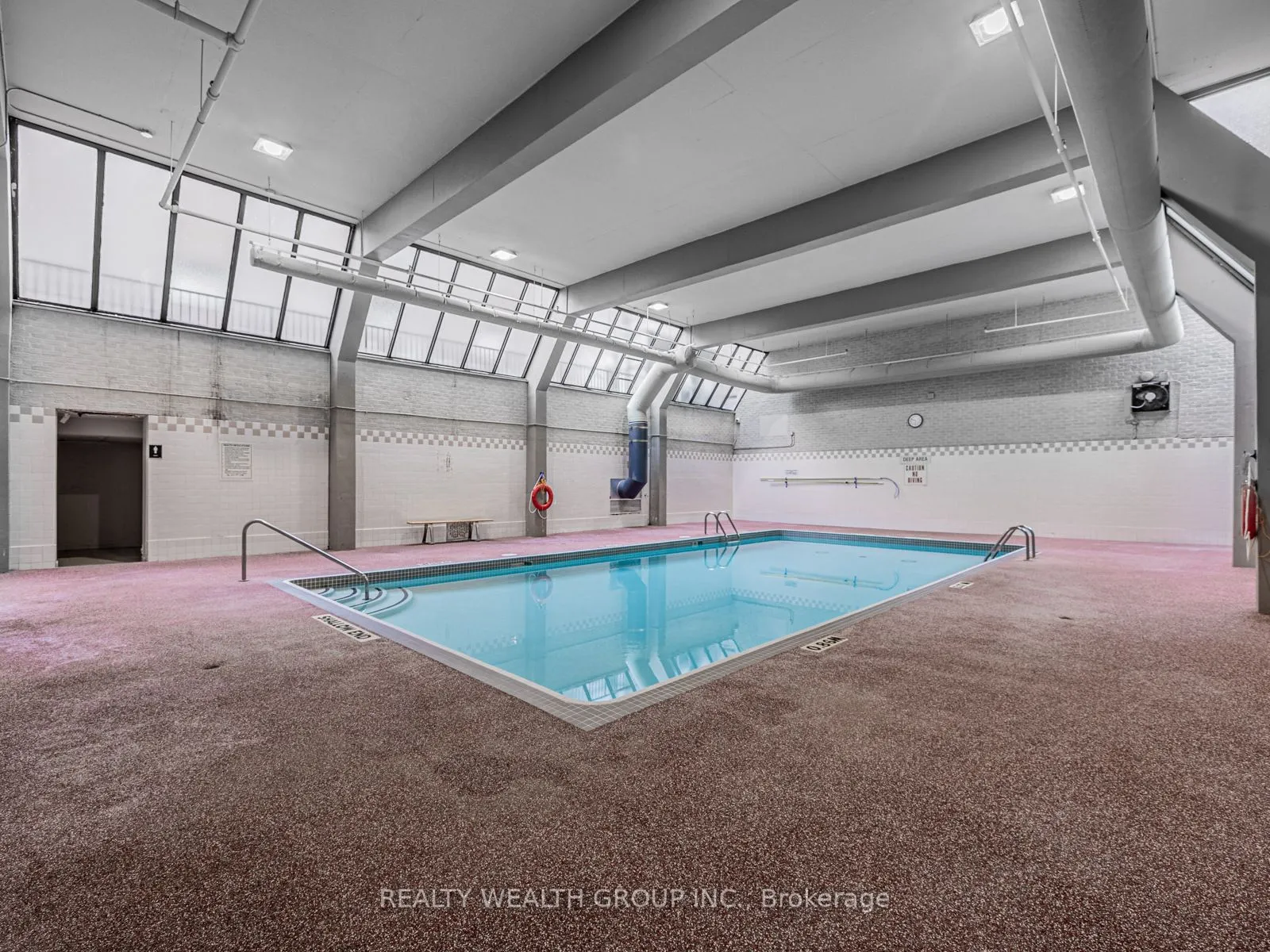 4062 Lawrence Avenue, #306