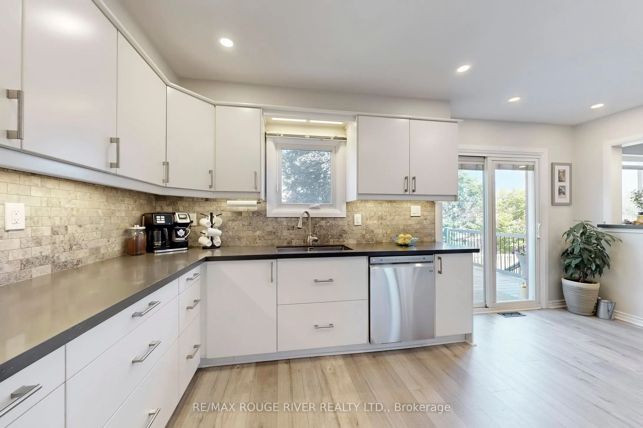 13 Dagwell Crescent