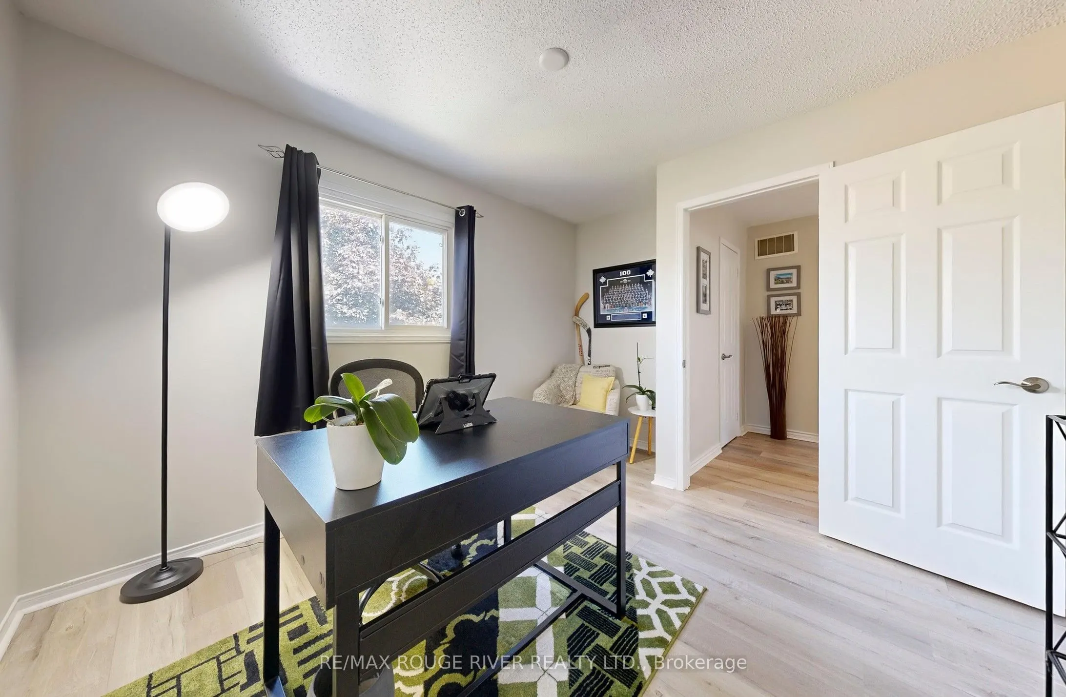 13 Dagwell Crescent