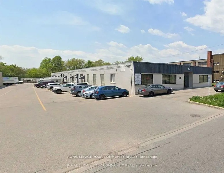 32 Howden Road, #1