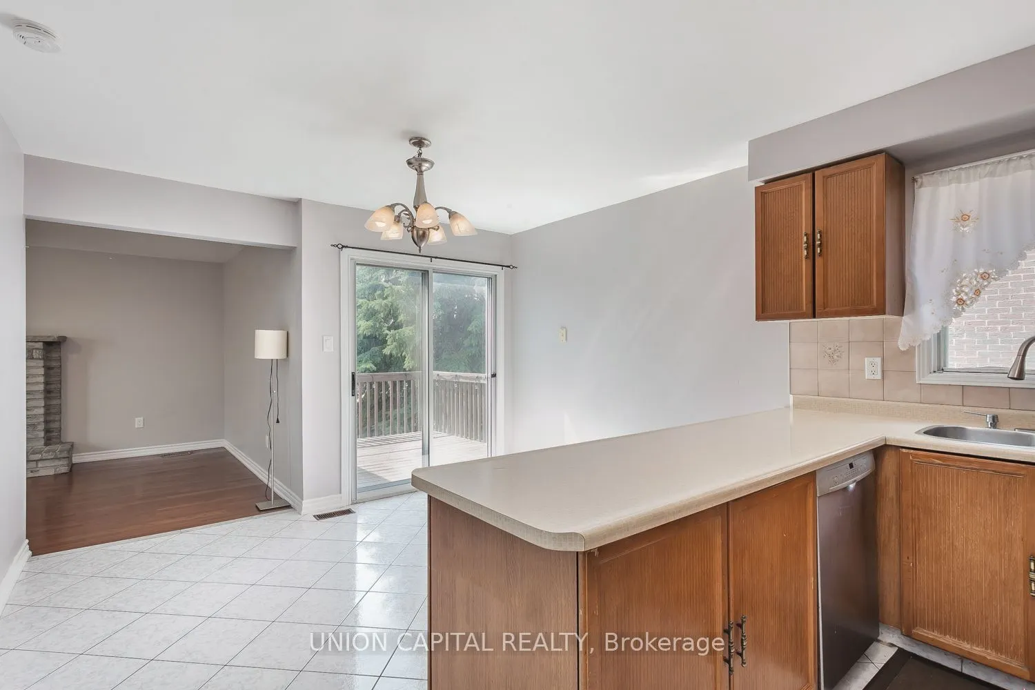 21 Horseshoe Drive