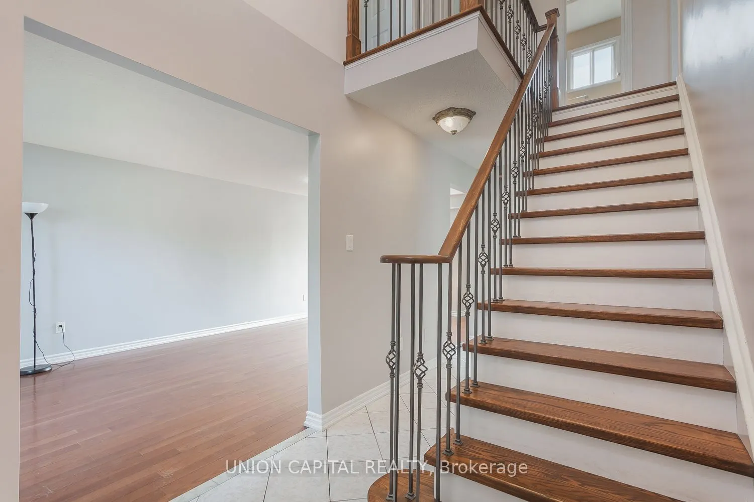 21 Horseshoe Drive
