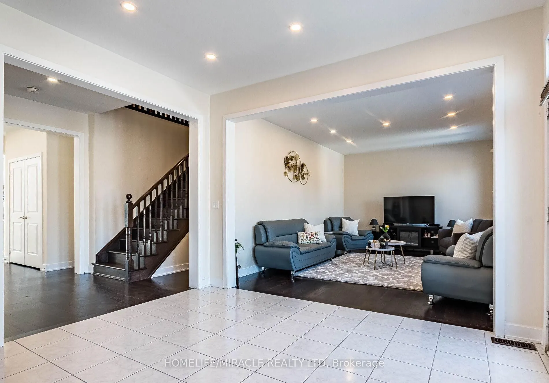10 Buckles Court