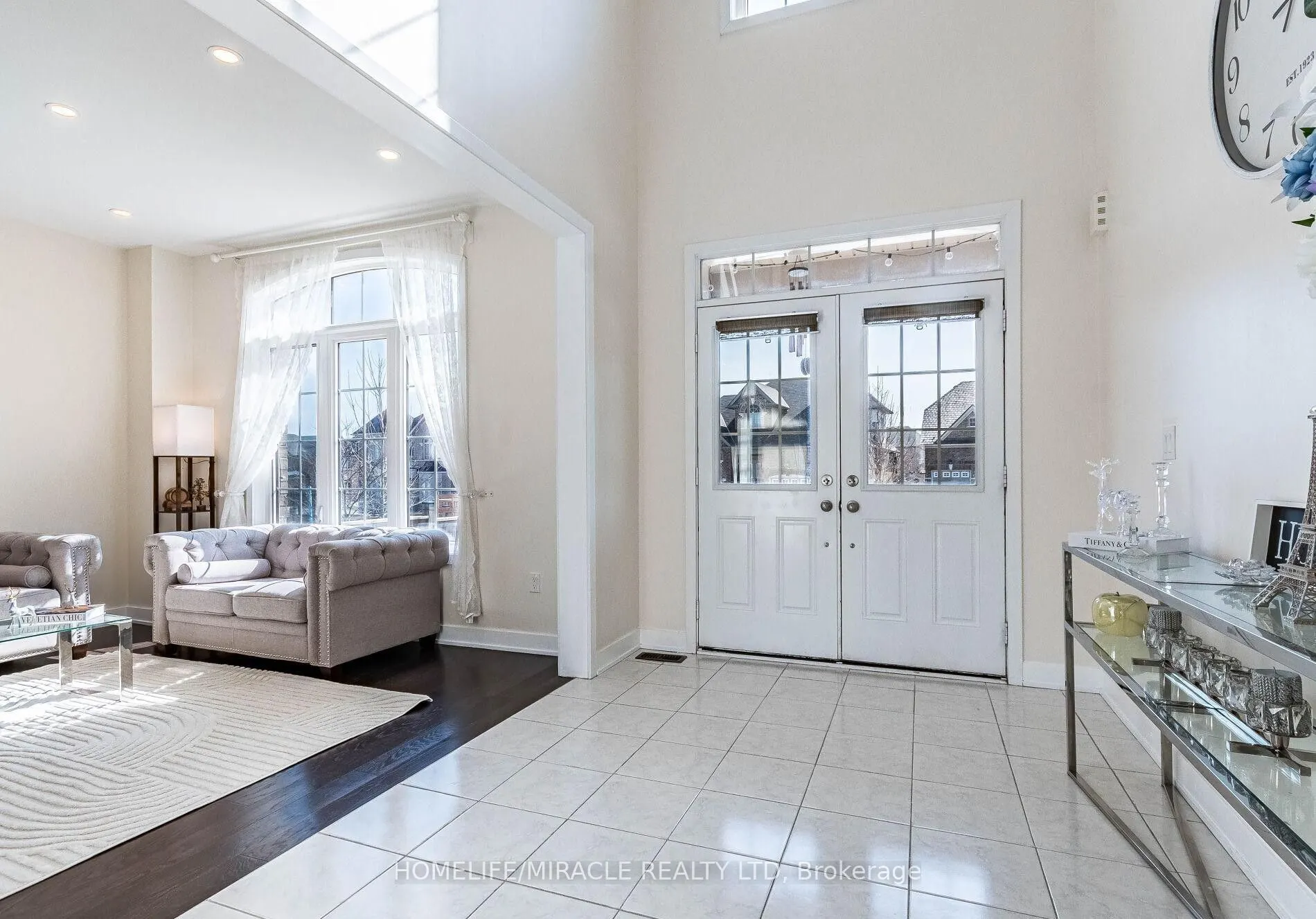 10 Buckles Court
