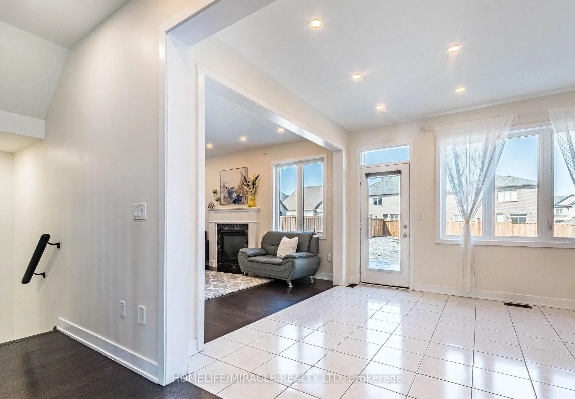 10 Buckles Court