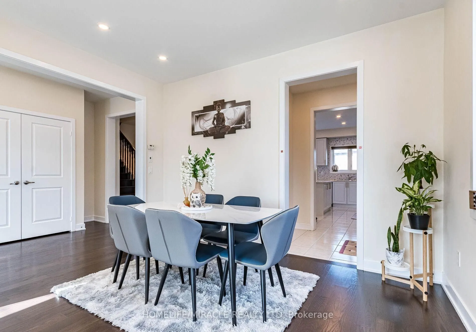 10 Buckles Court