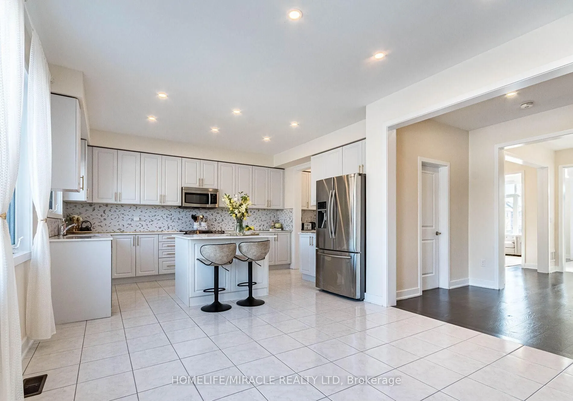 10 Buckles Court